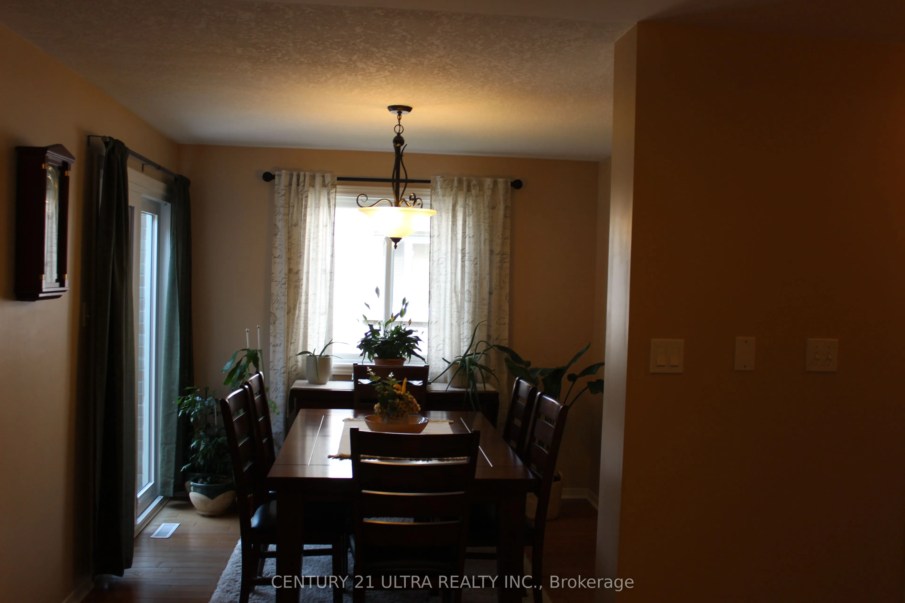 373 Brembel Crescent