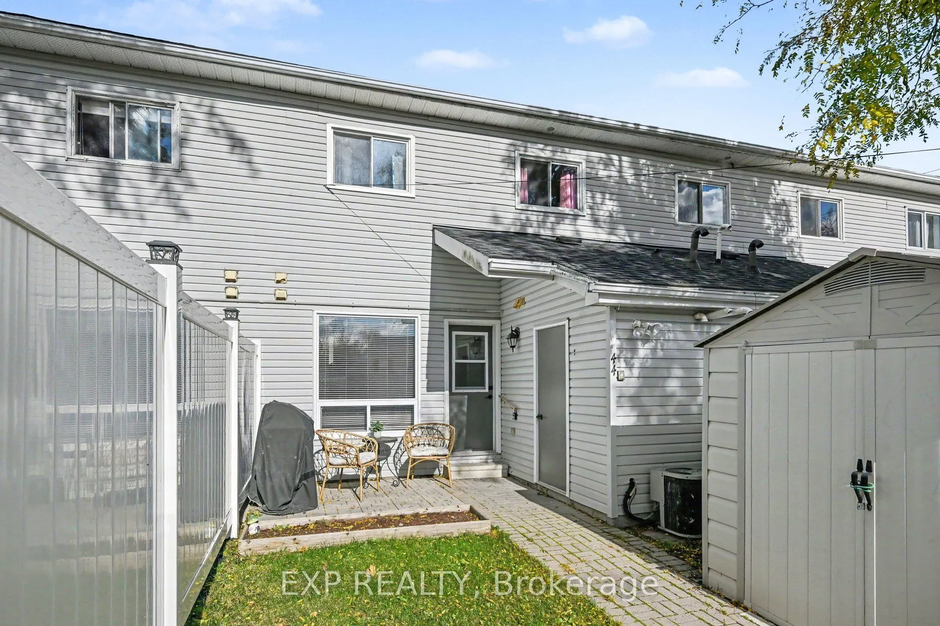 44 Union Street N