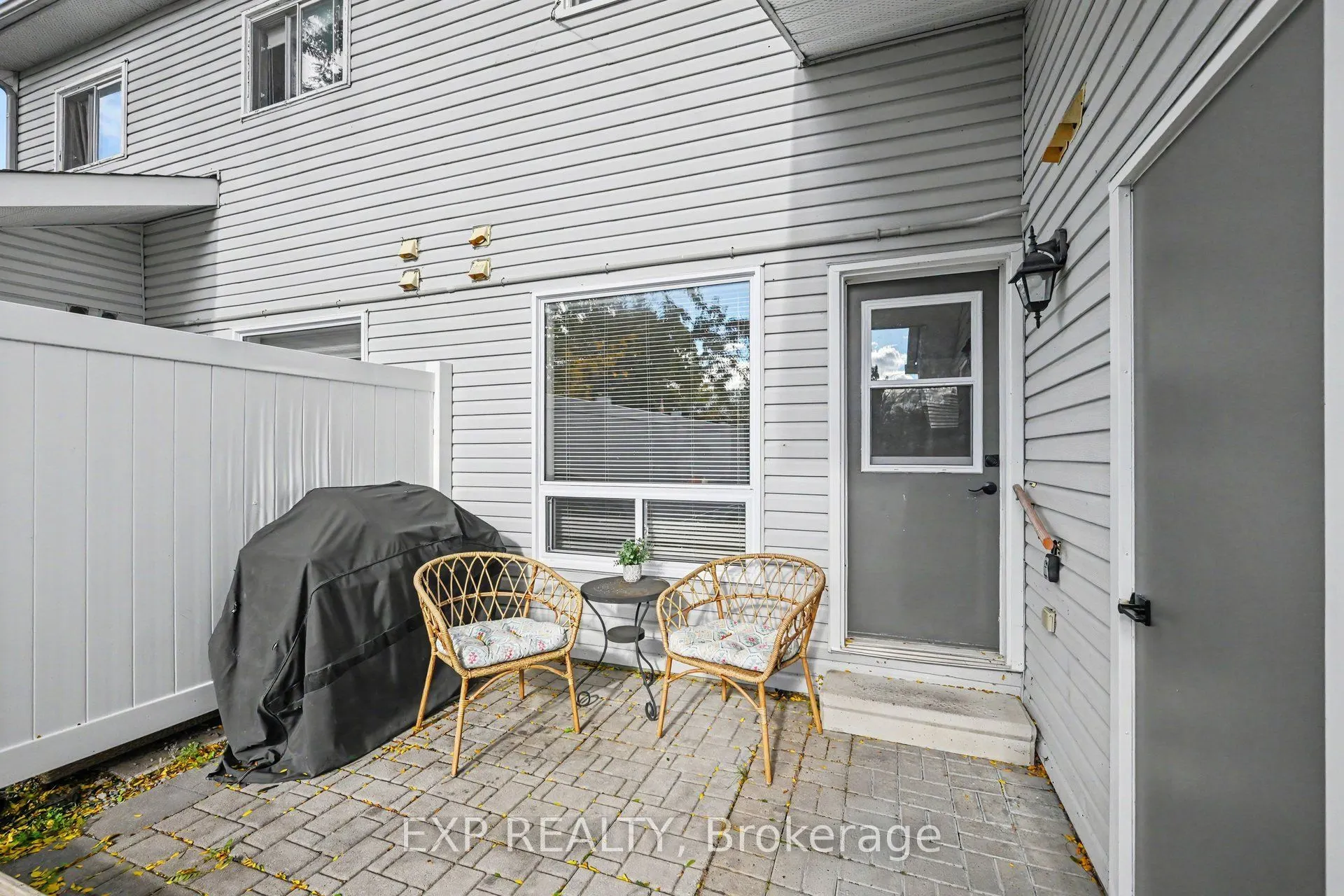 44 Union Street N