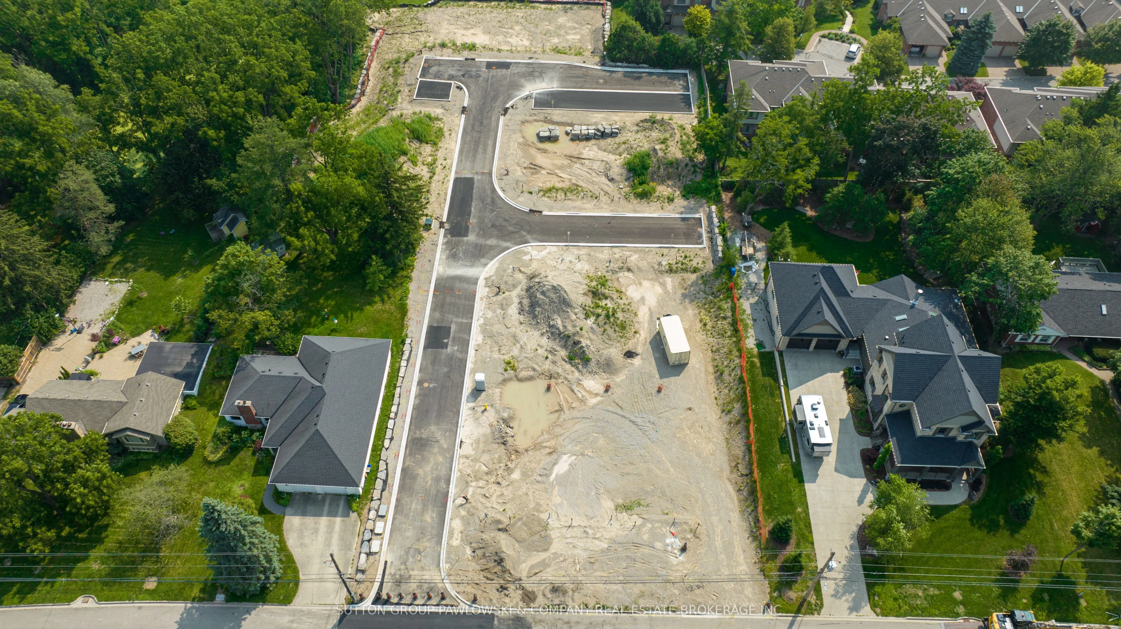 414 Old Wonderland Road #27