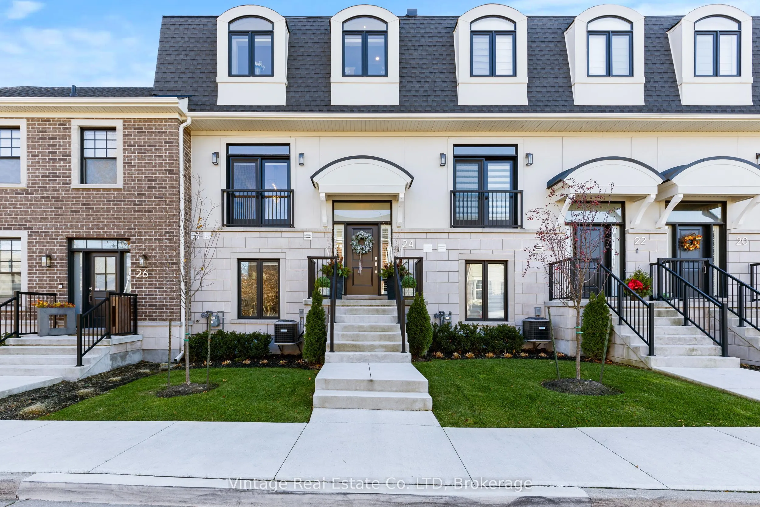 24 Willow Bank Common #24