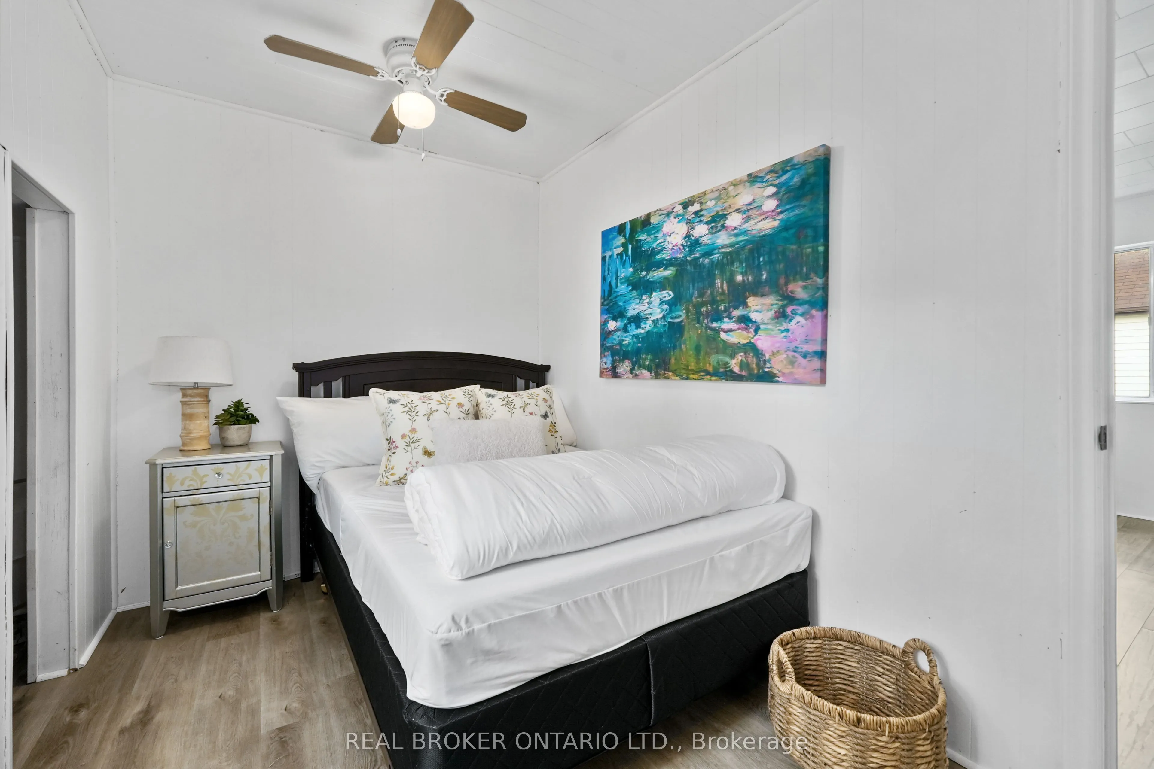 5268 Oriole Beach -180 Road