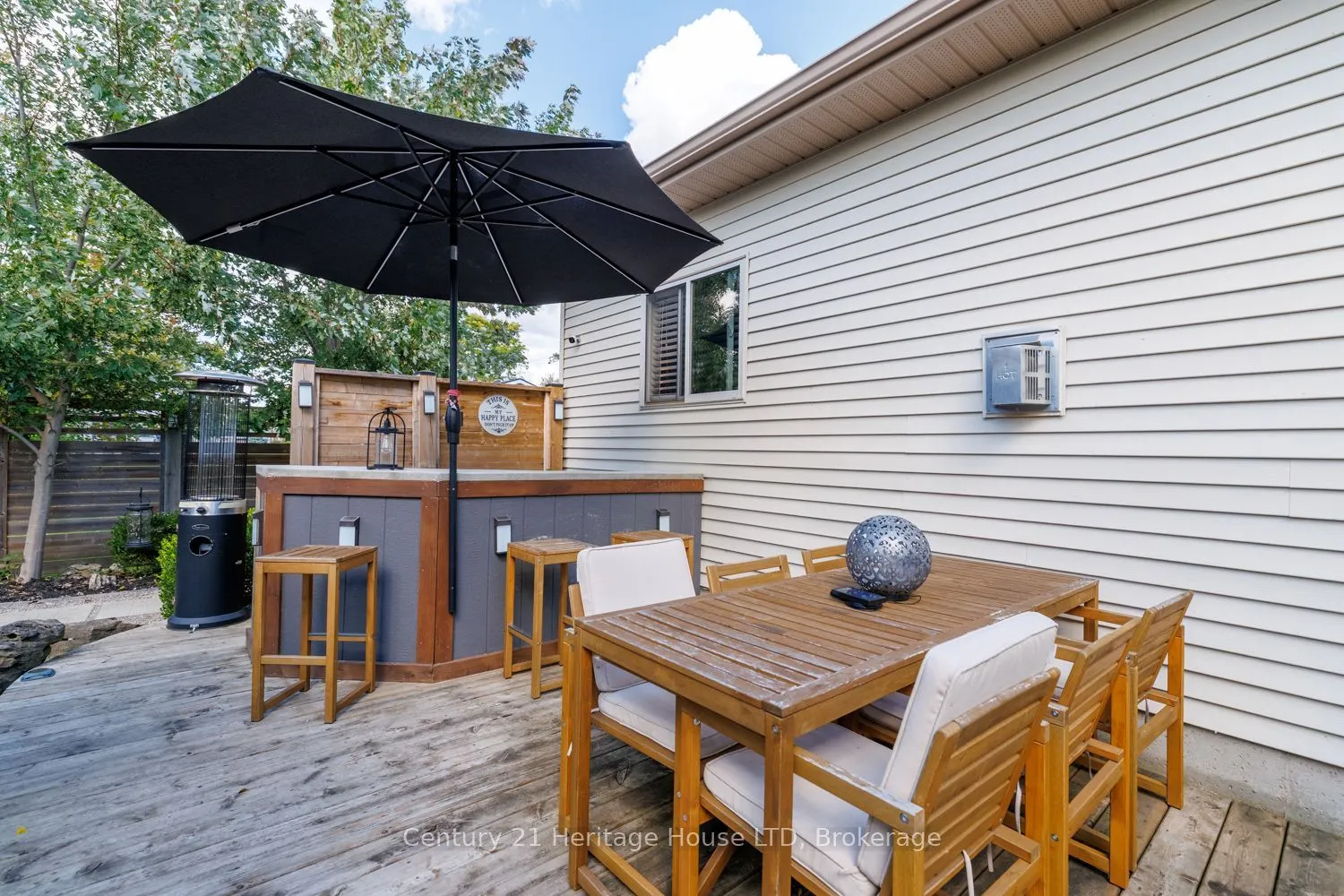 21 Burleigh Road S