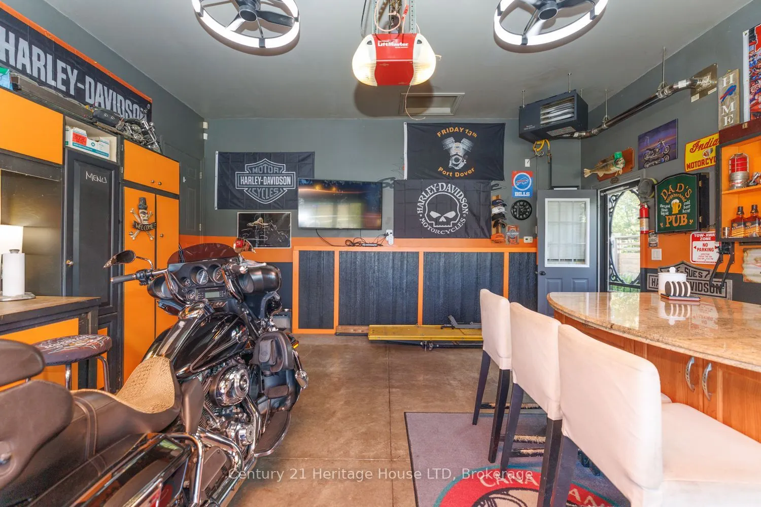 21 Burleigh Road S