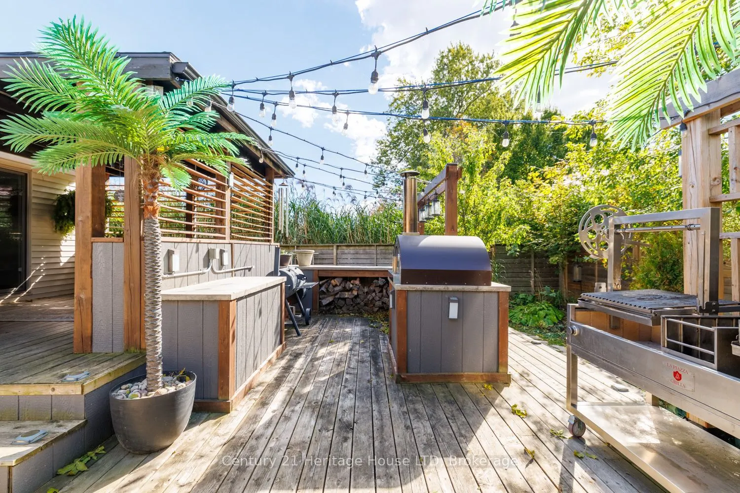 21 Burleigh Road S