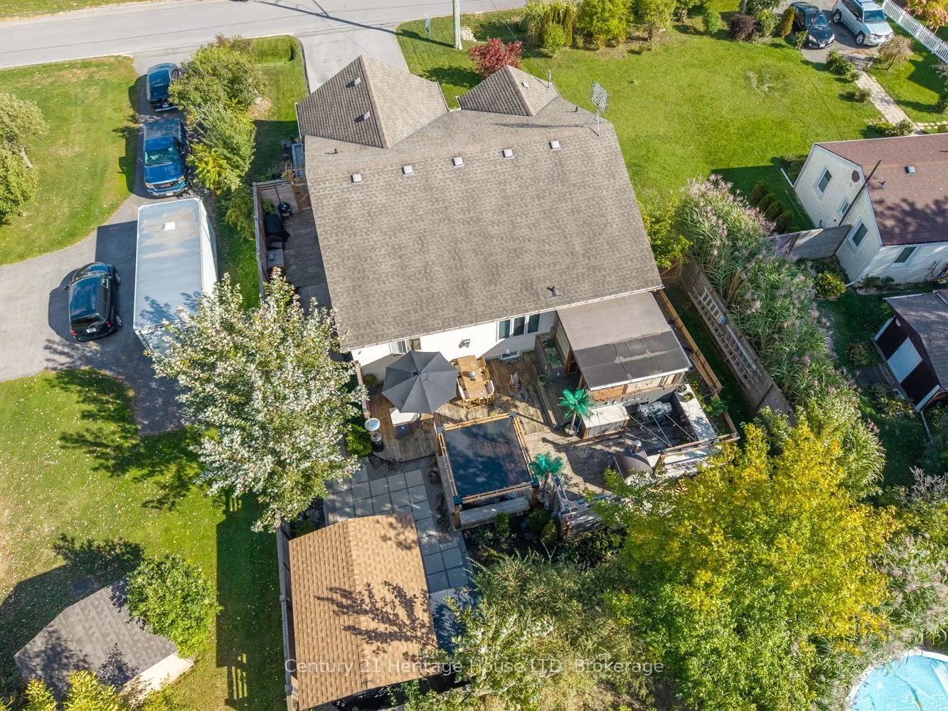 21 Burleigh Road S