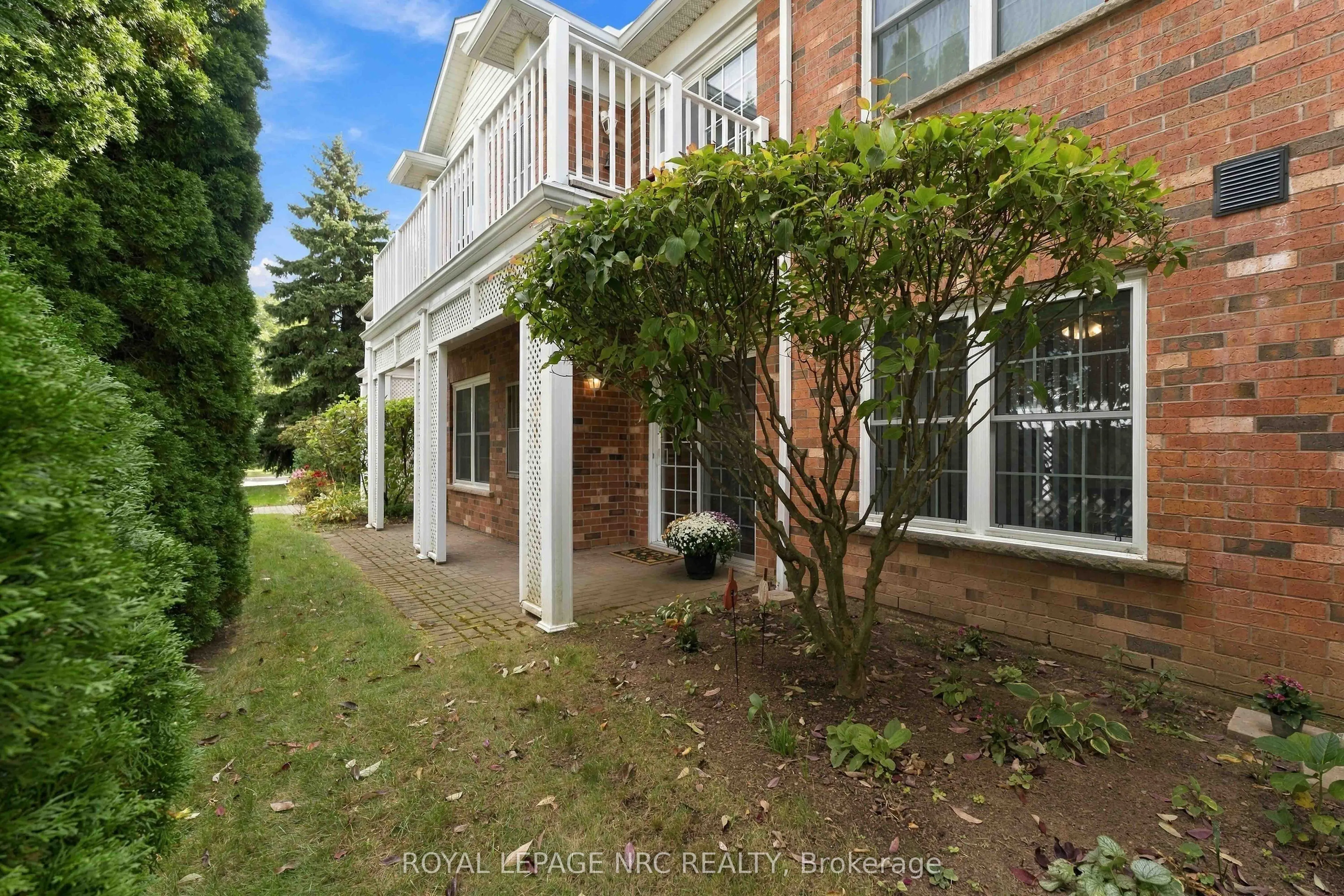 4090 John Charles Boulevard #104
