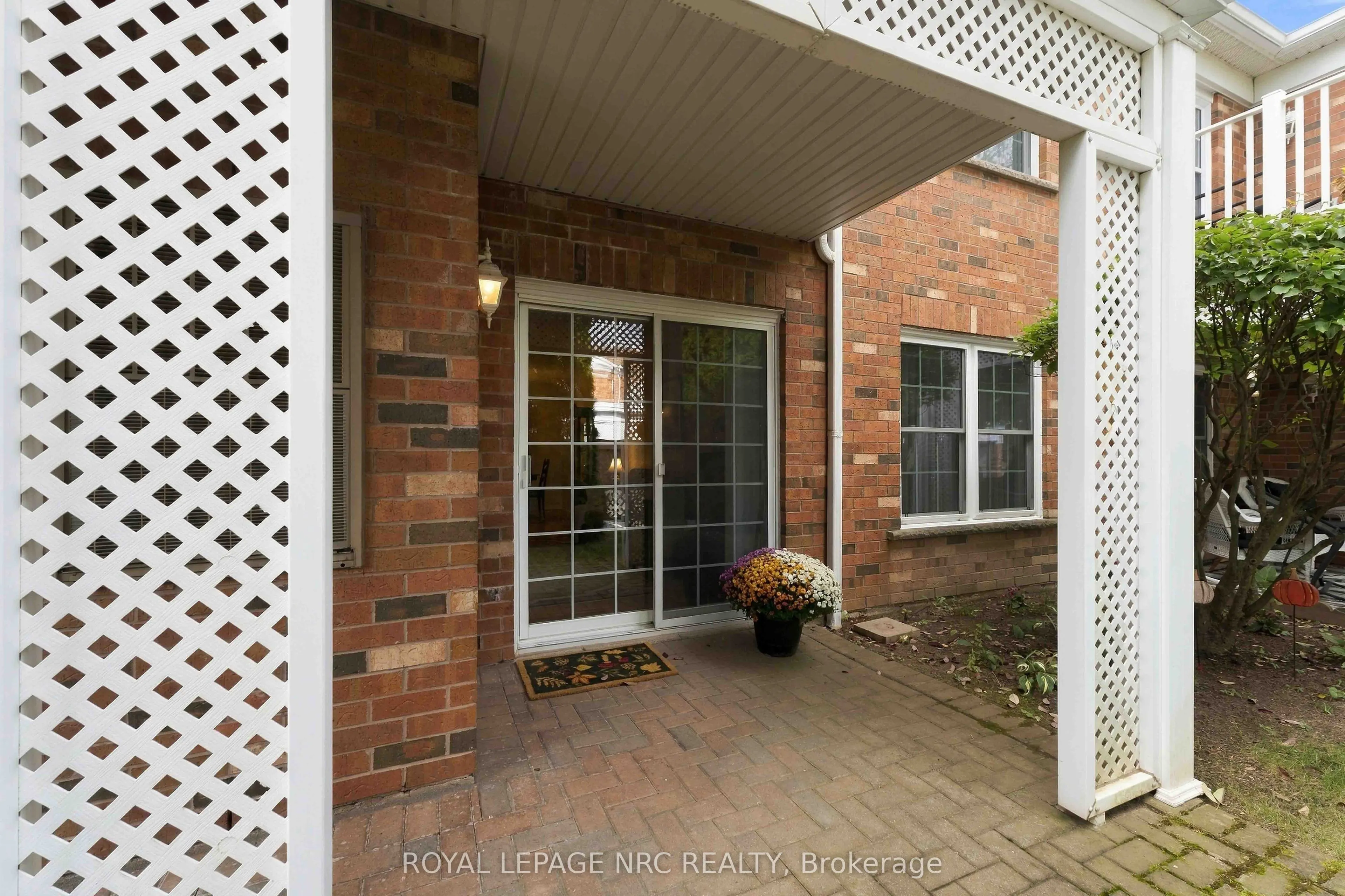 4090 John Charles Boulevard #104