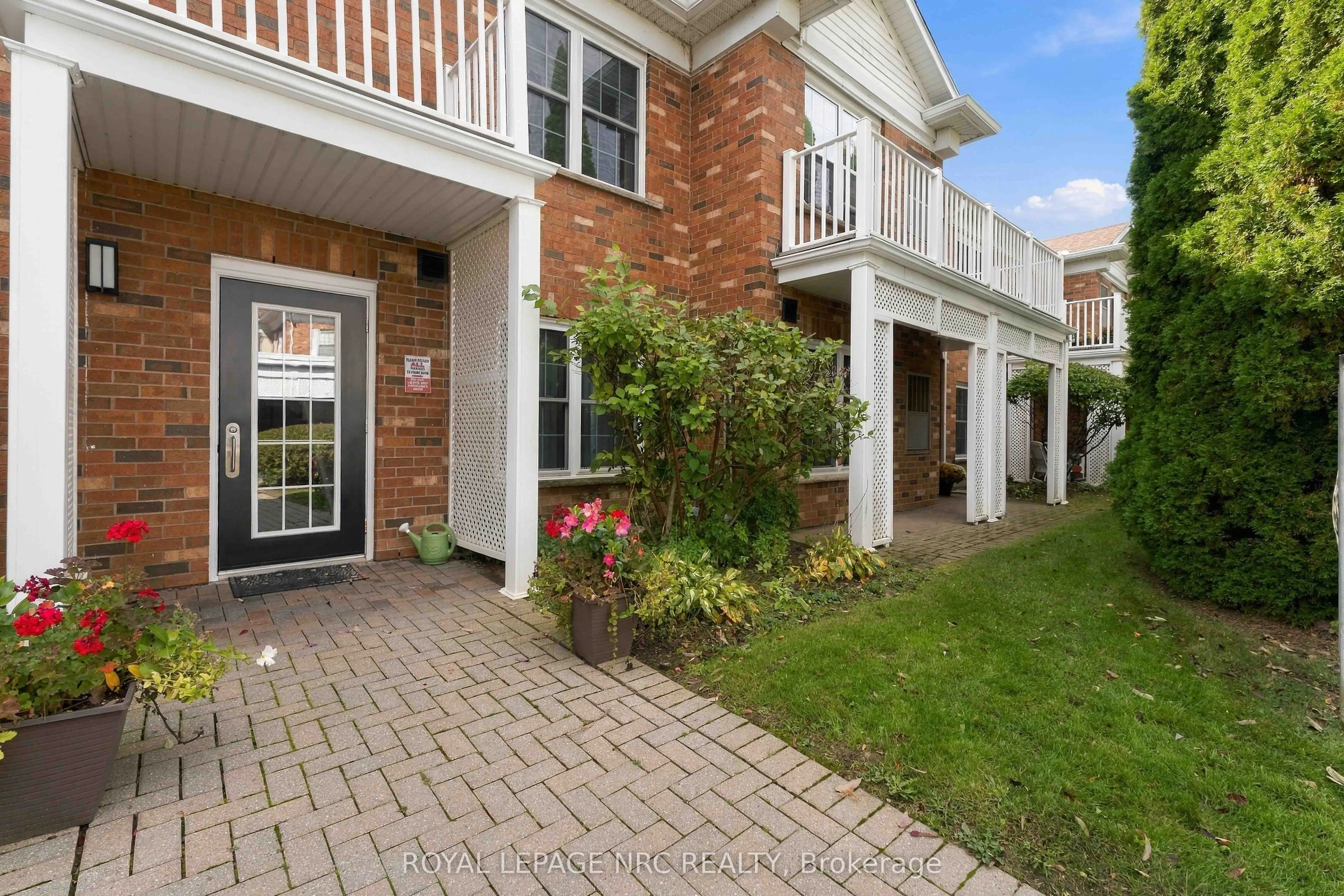 4090 John Charles Boulevard #104