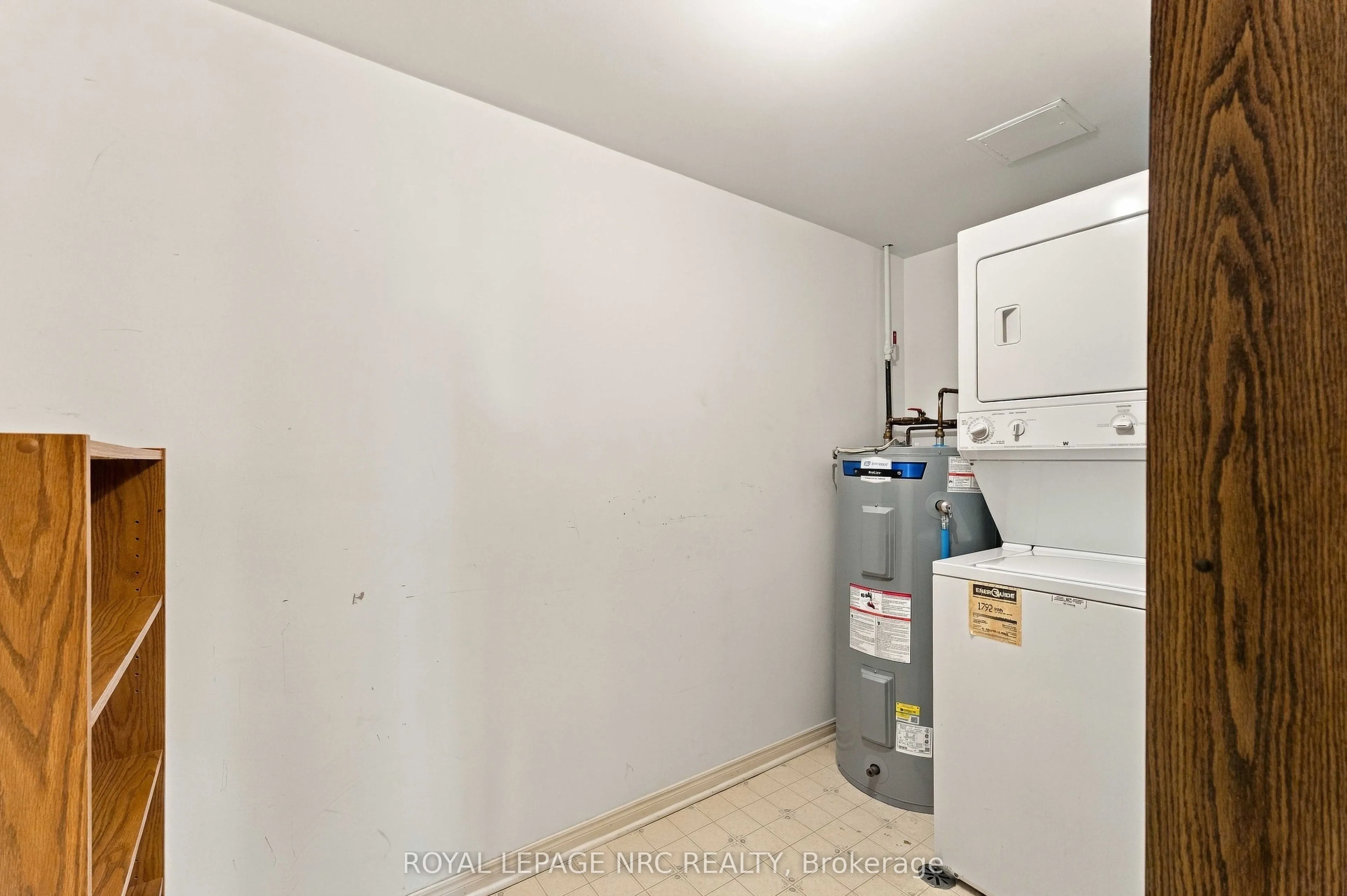 4090 John Charles Boulevard #104