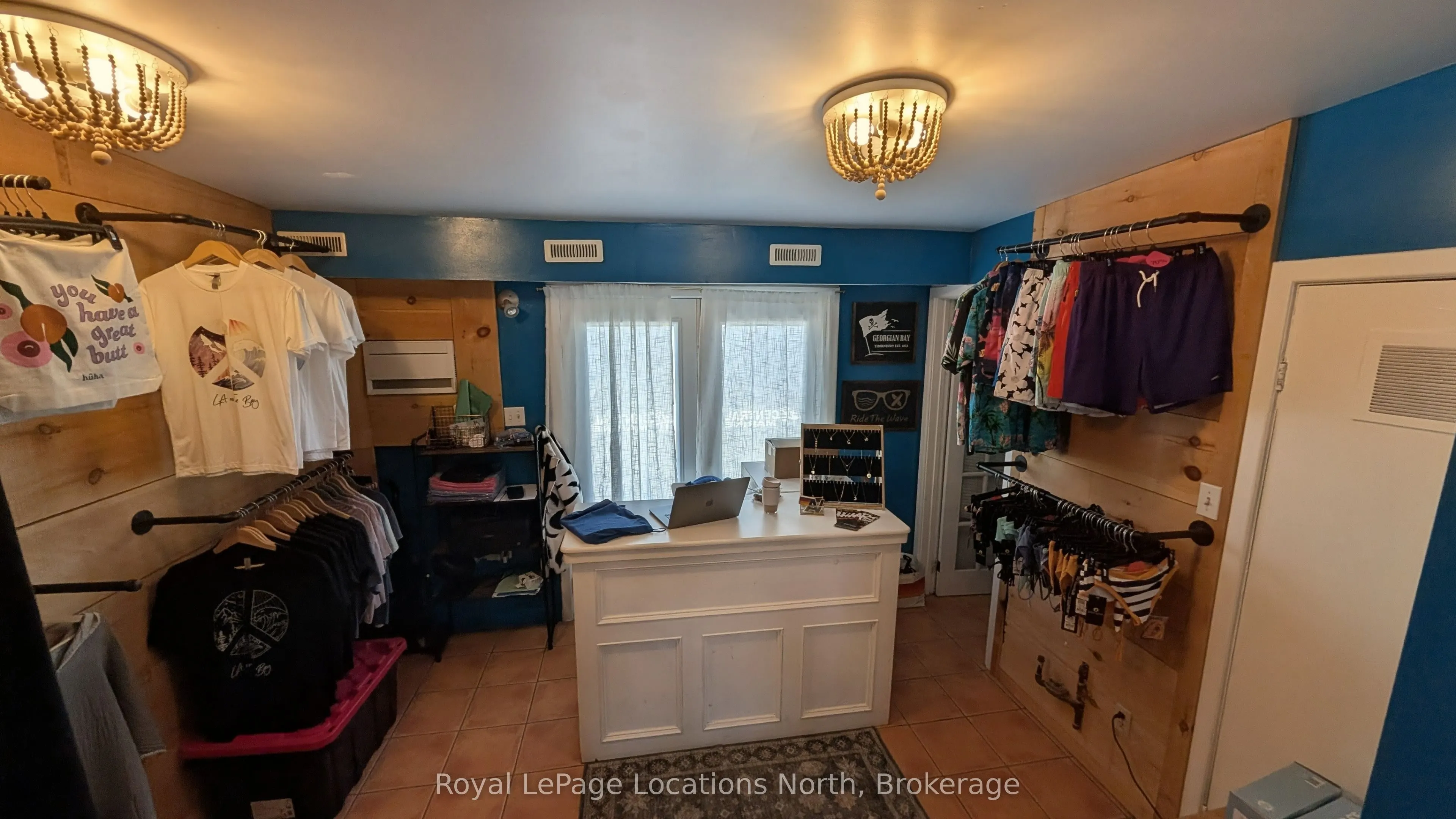 16 Bruce Street N #5