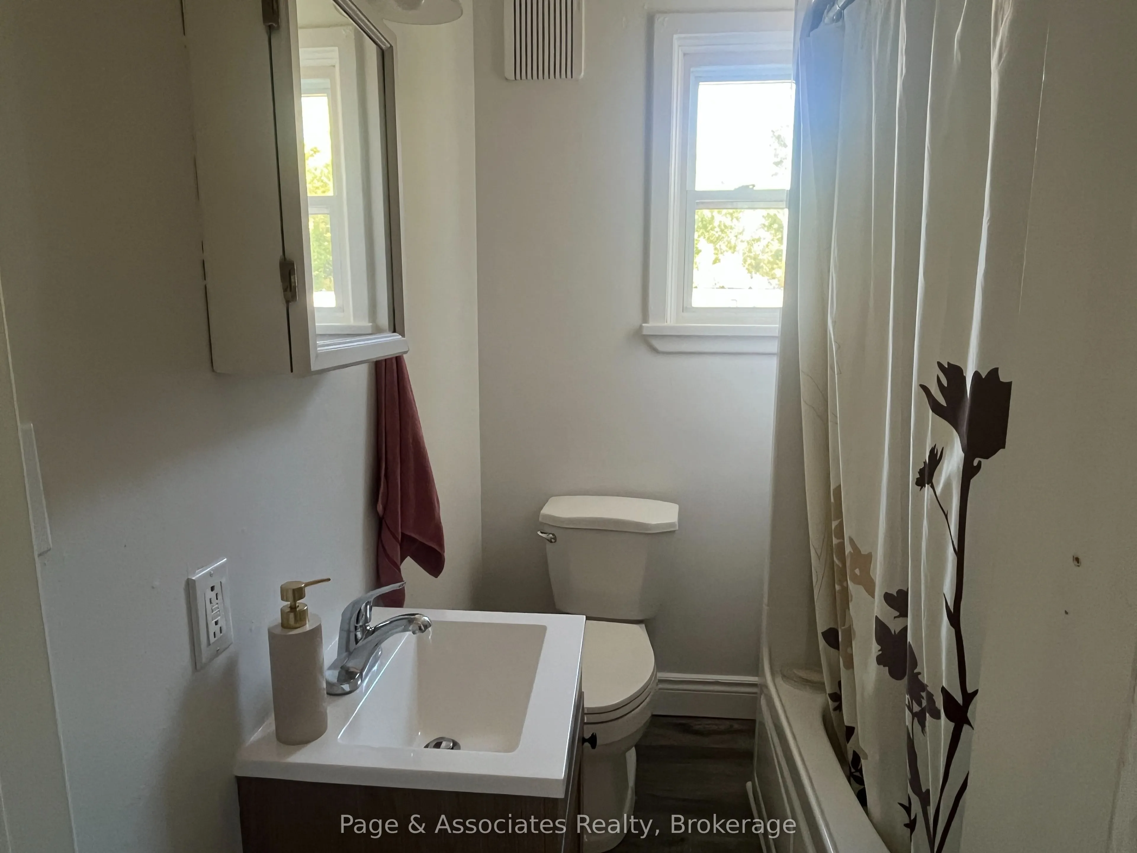 284 Cache Bay Road
