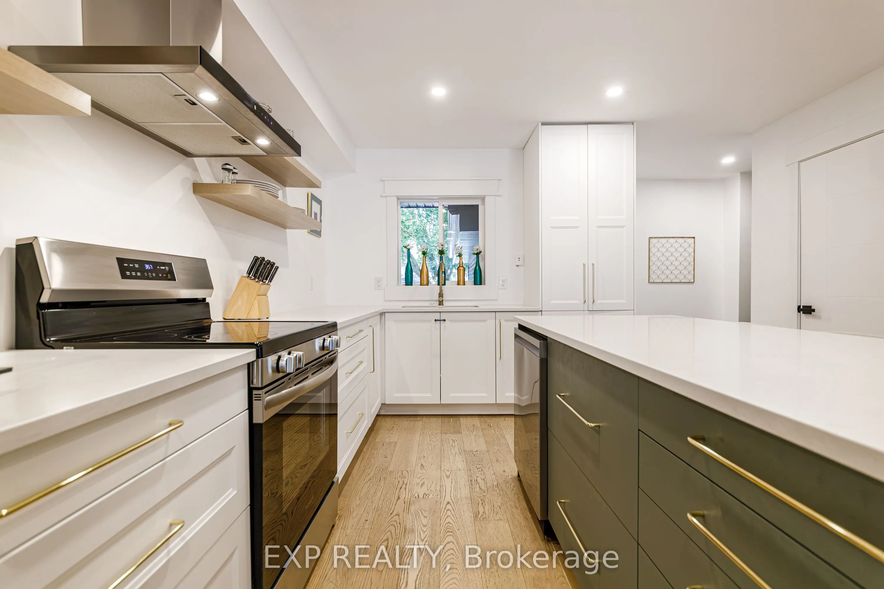 37 Dignard Street