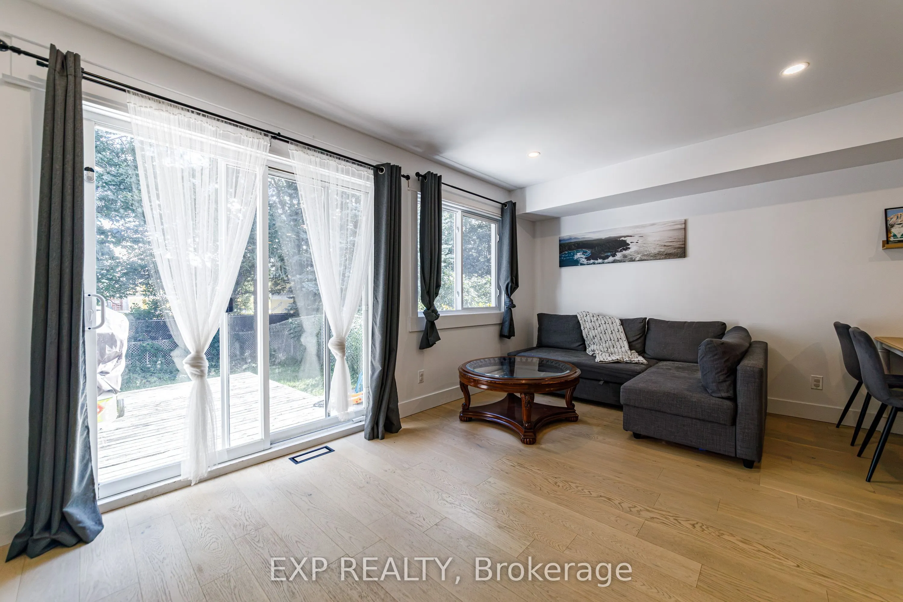 37 Dignard Street