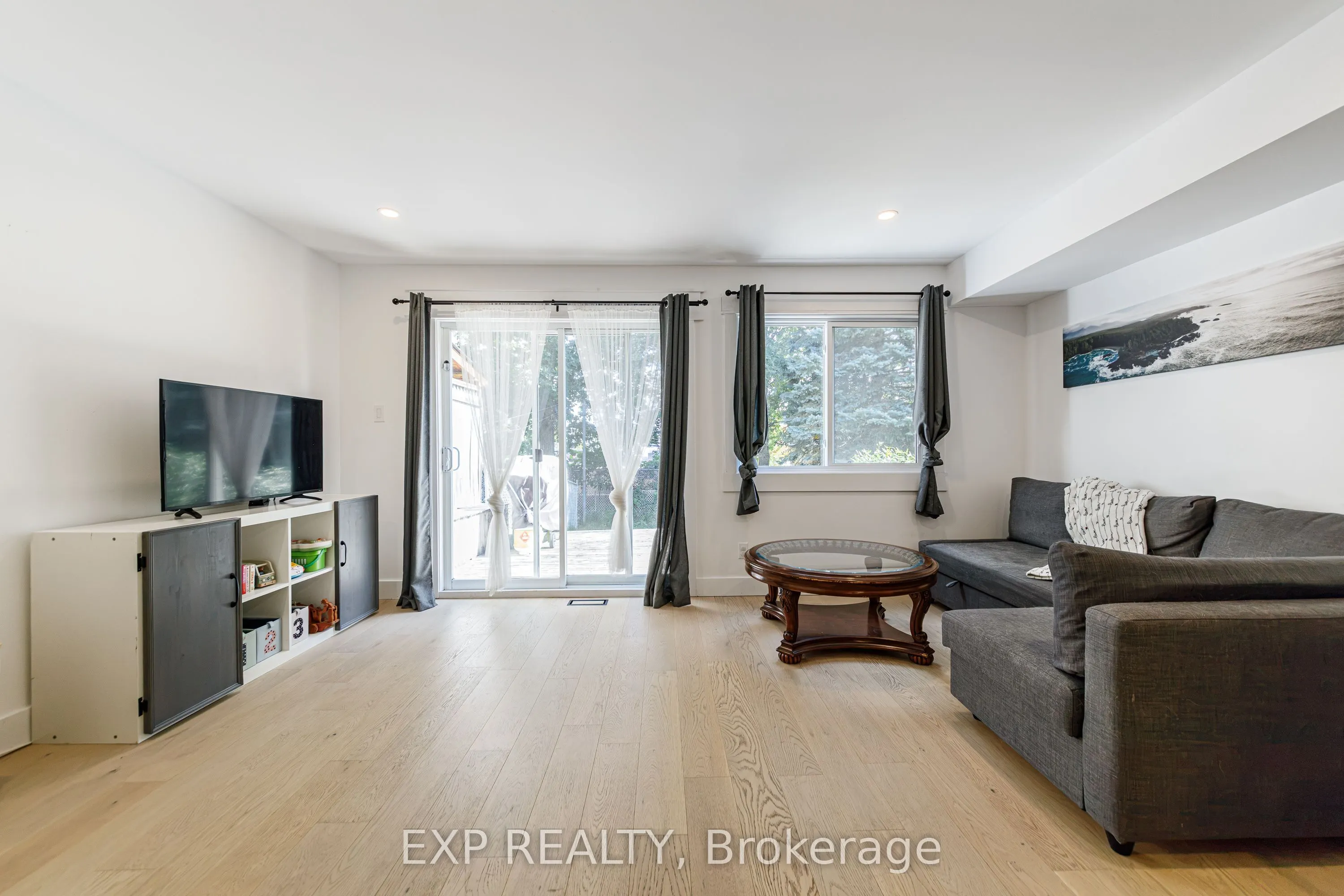 37 Dignard Street