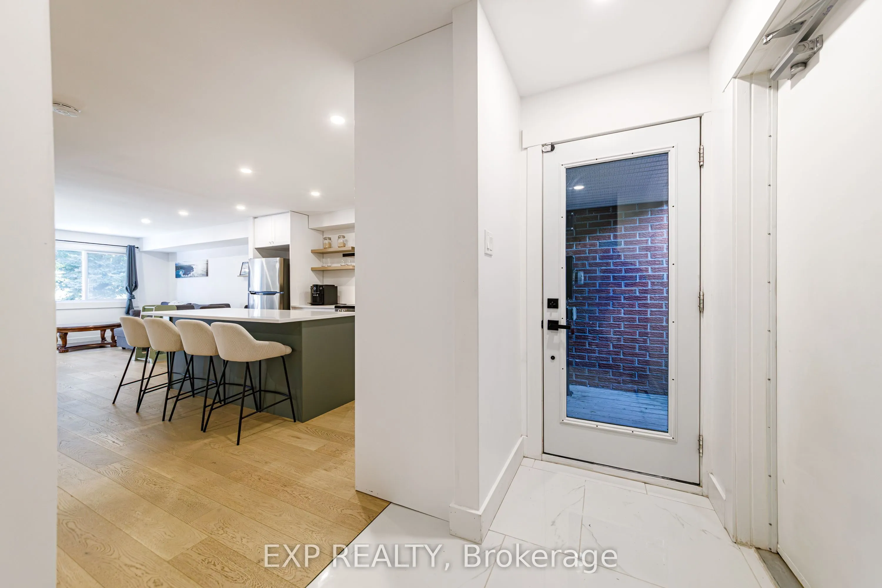 37 Dignard Street