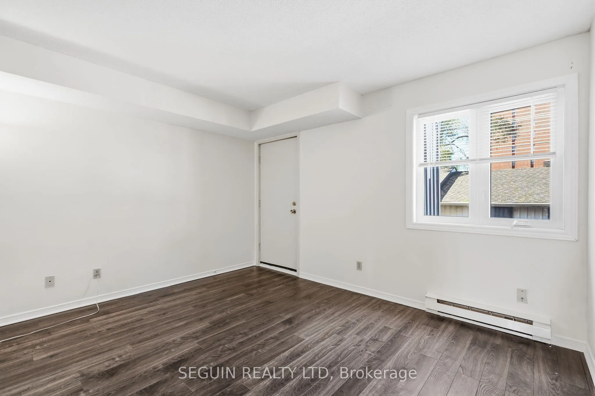 1974 St Laurent Boulevard #302