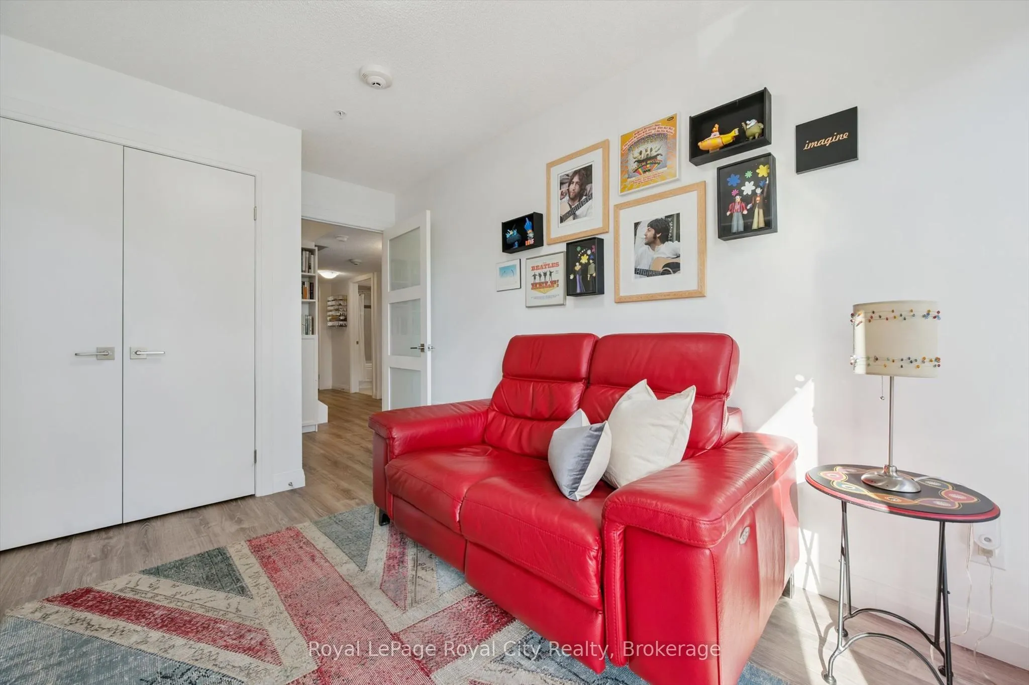 53 Arthur Street S #AT7