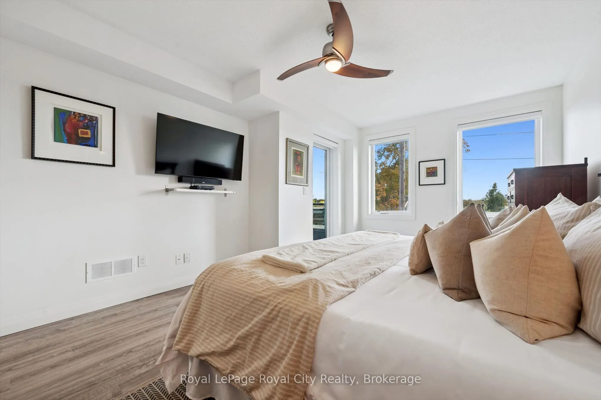 53 Arthur Street S #AT7