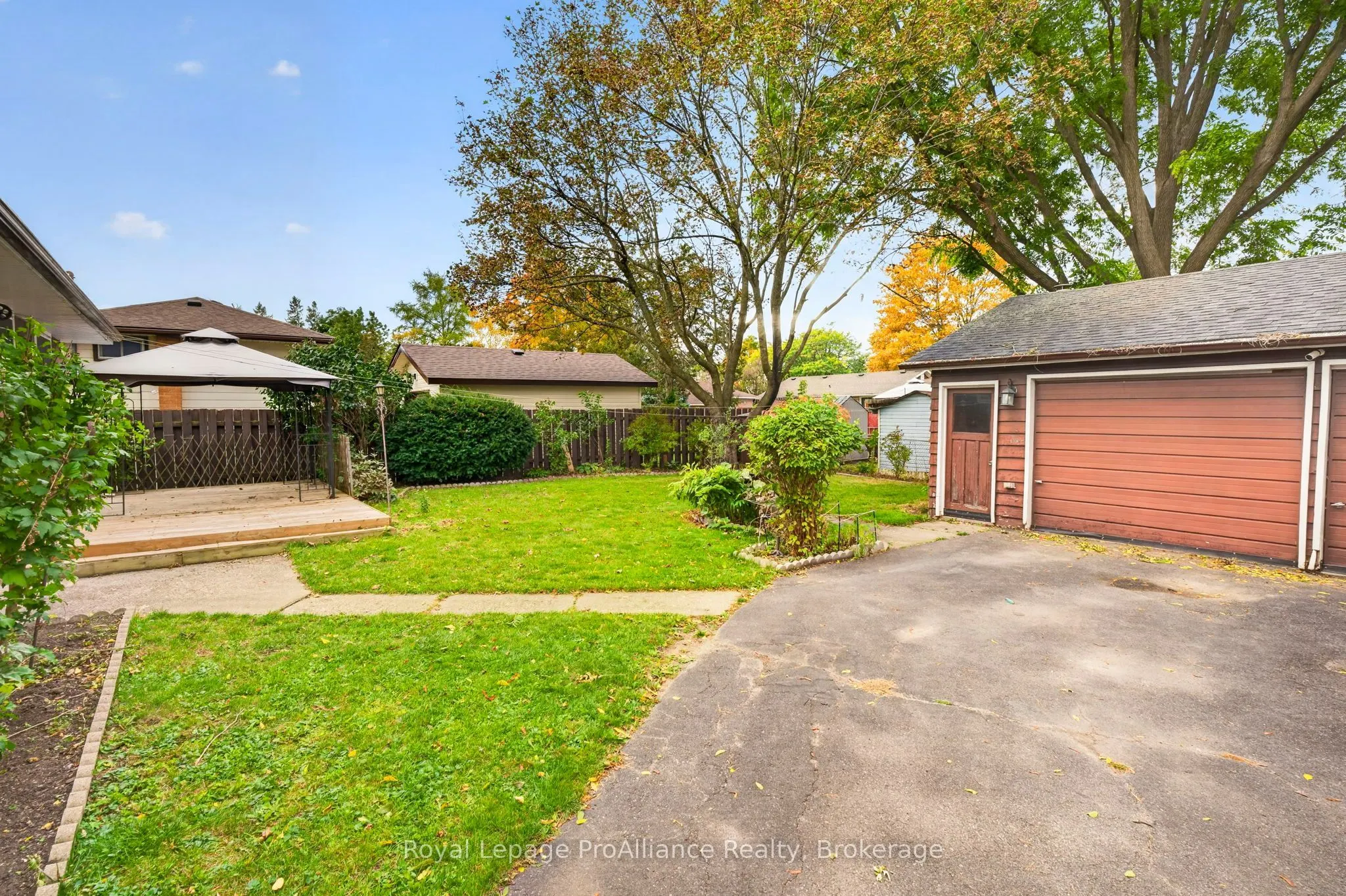 26 Lexington Crescent