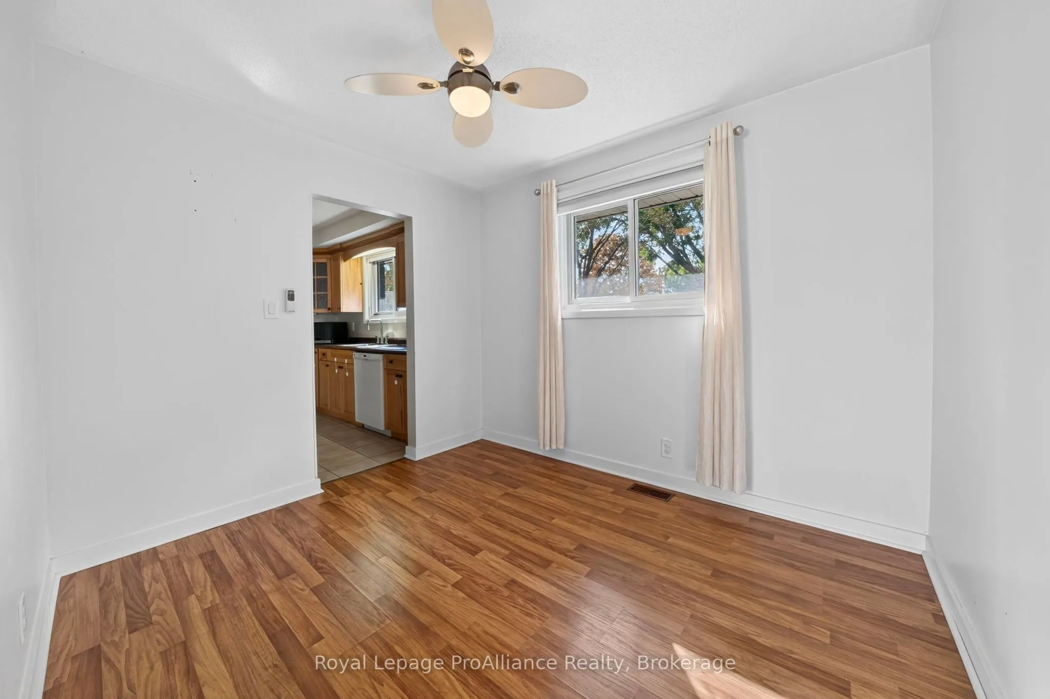 26 Lexington Crescent