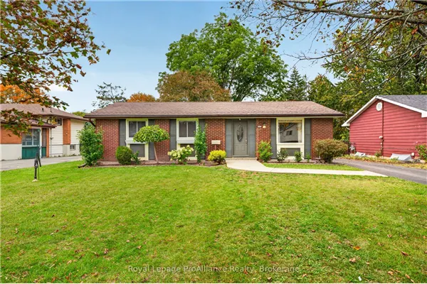 26 Lexington Crescent