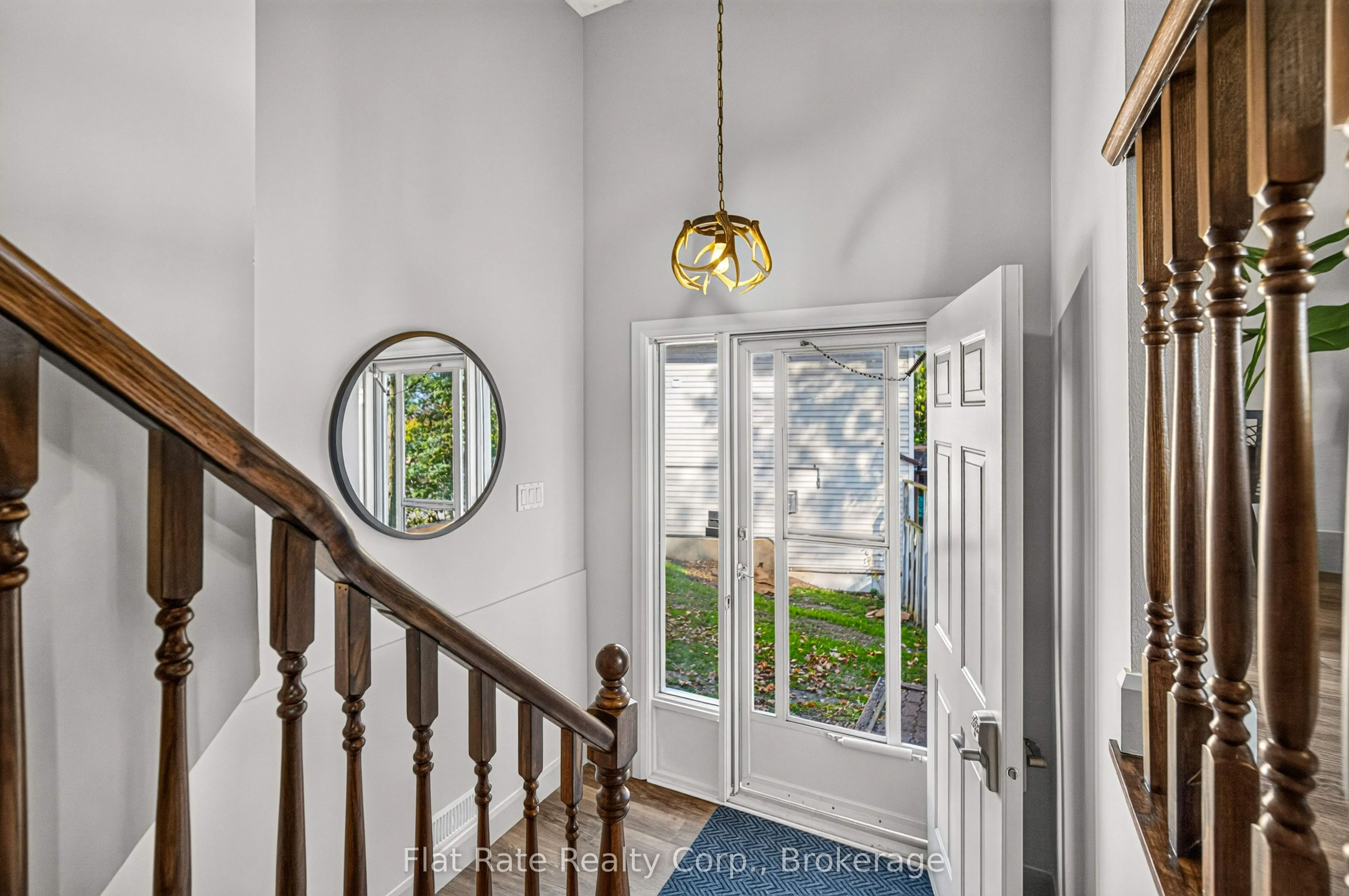 1321 Tudor Crescent