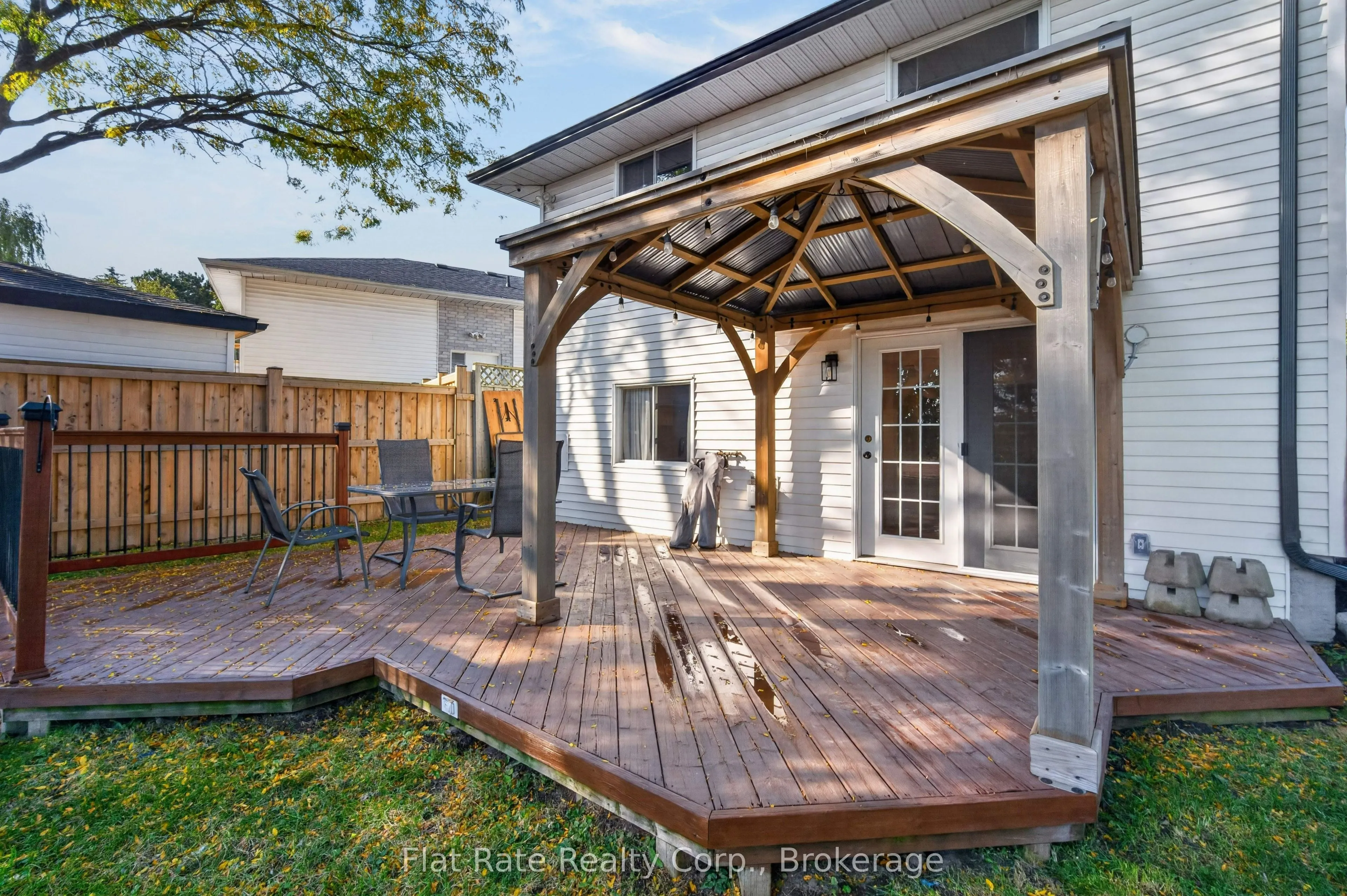1321 Tudor Crescent