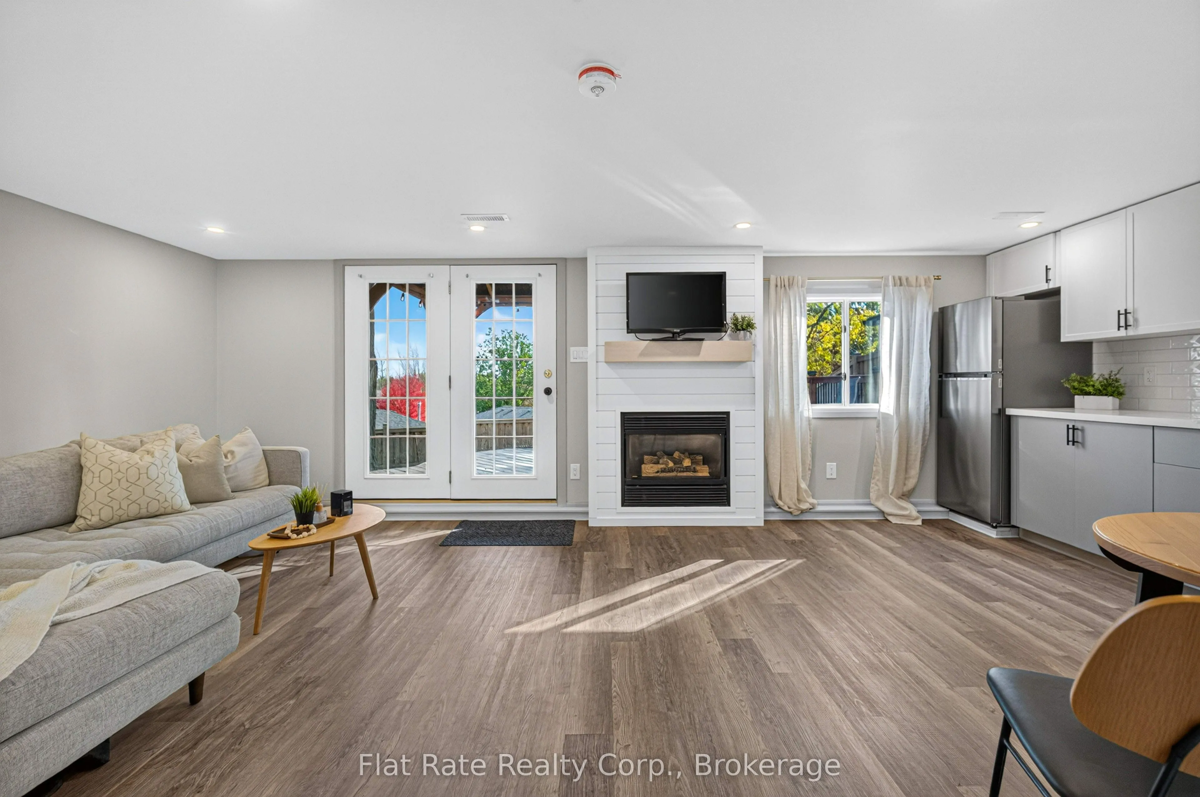 1321 Tudor Crescent