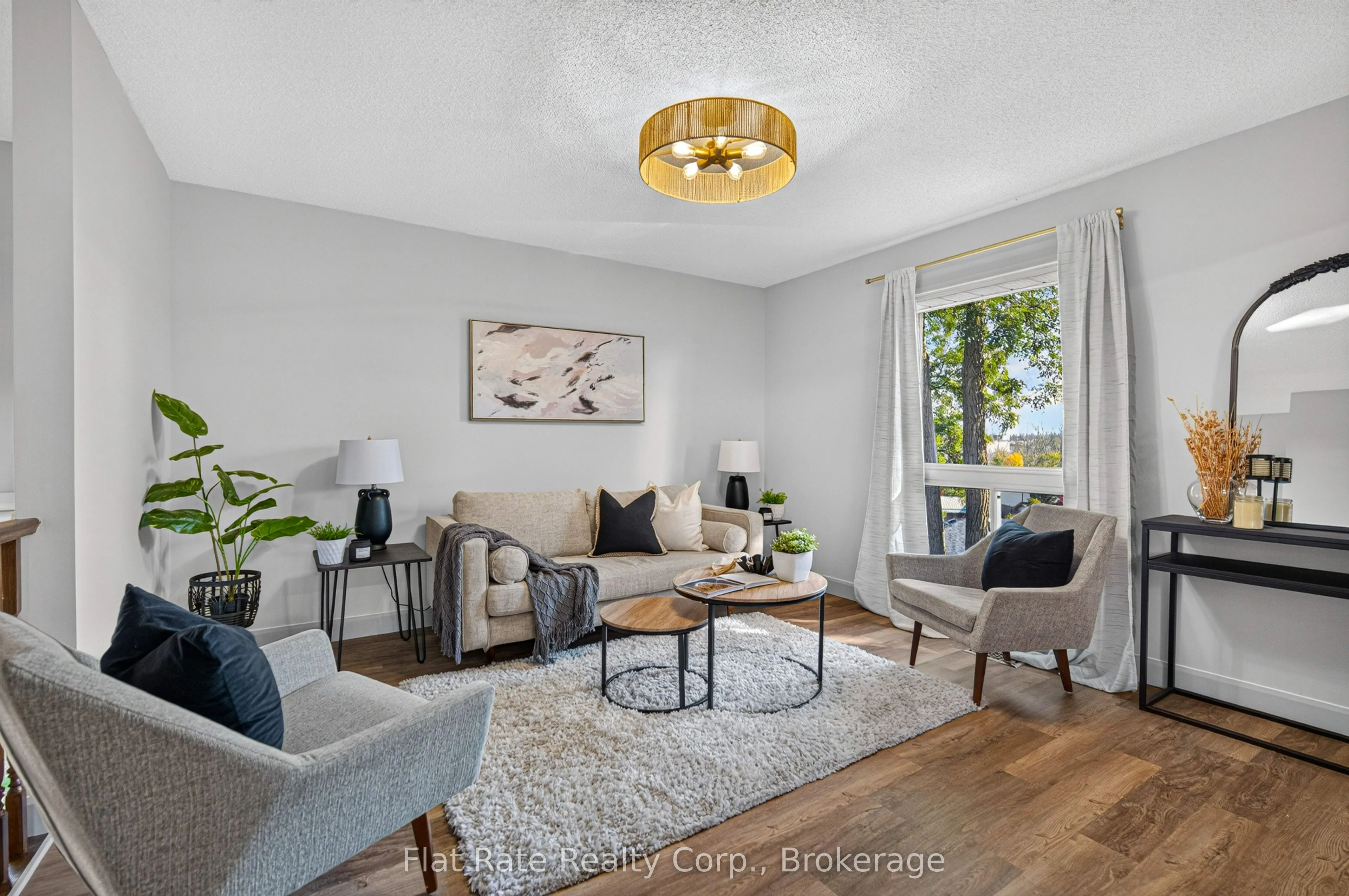 1321 Tudor Crescent