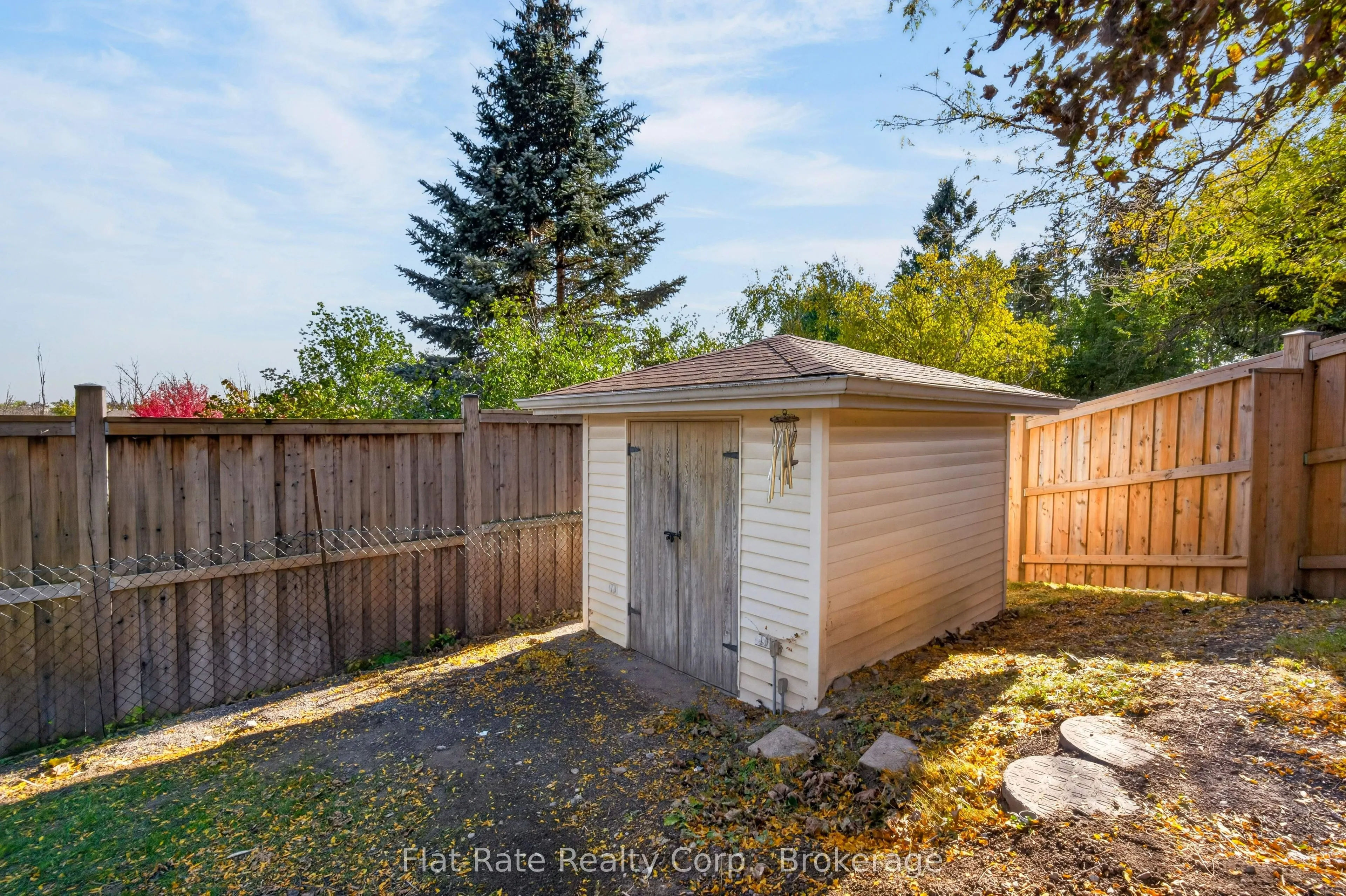 1321 Tudor Crescent