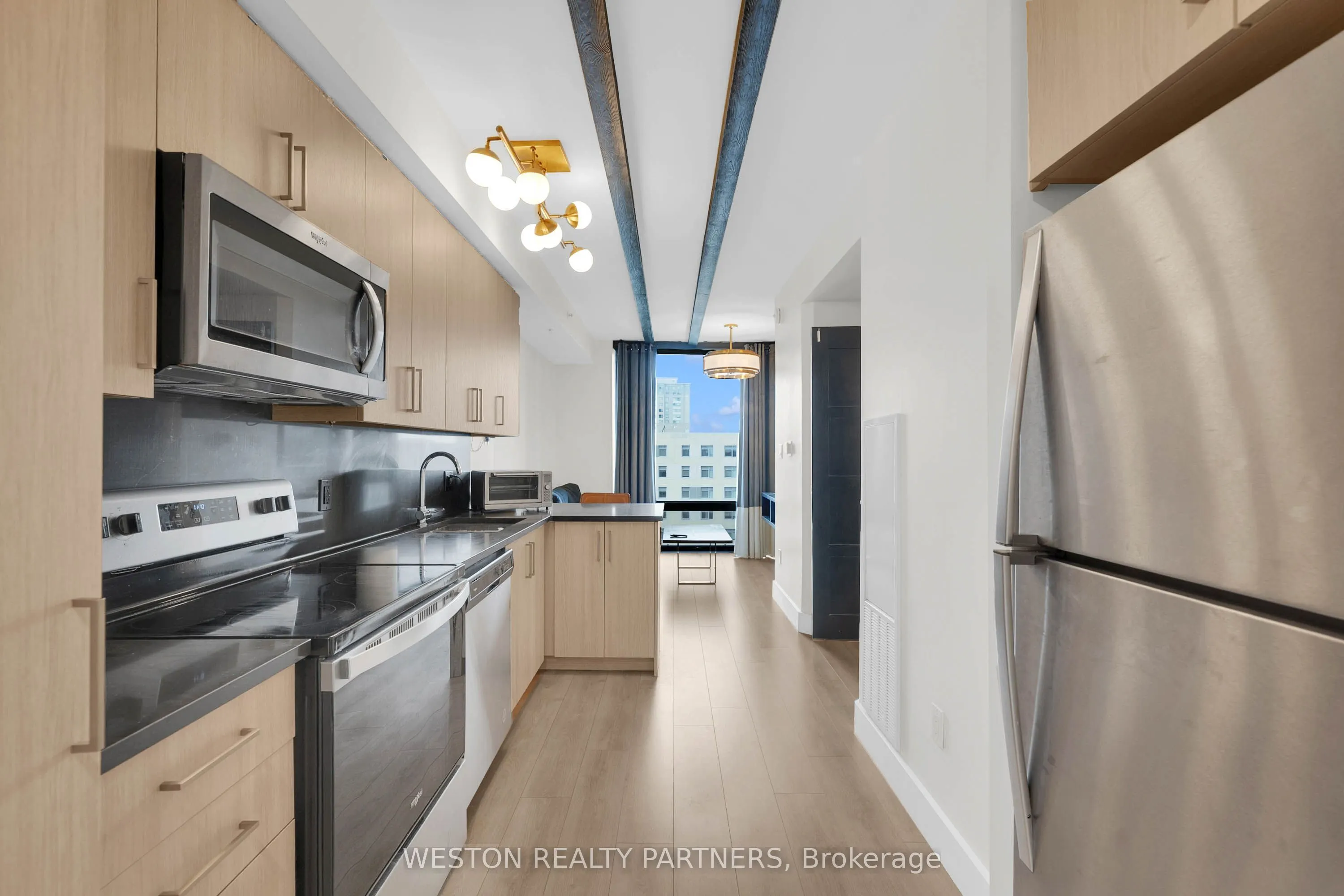 145 Columbia Street W #503