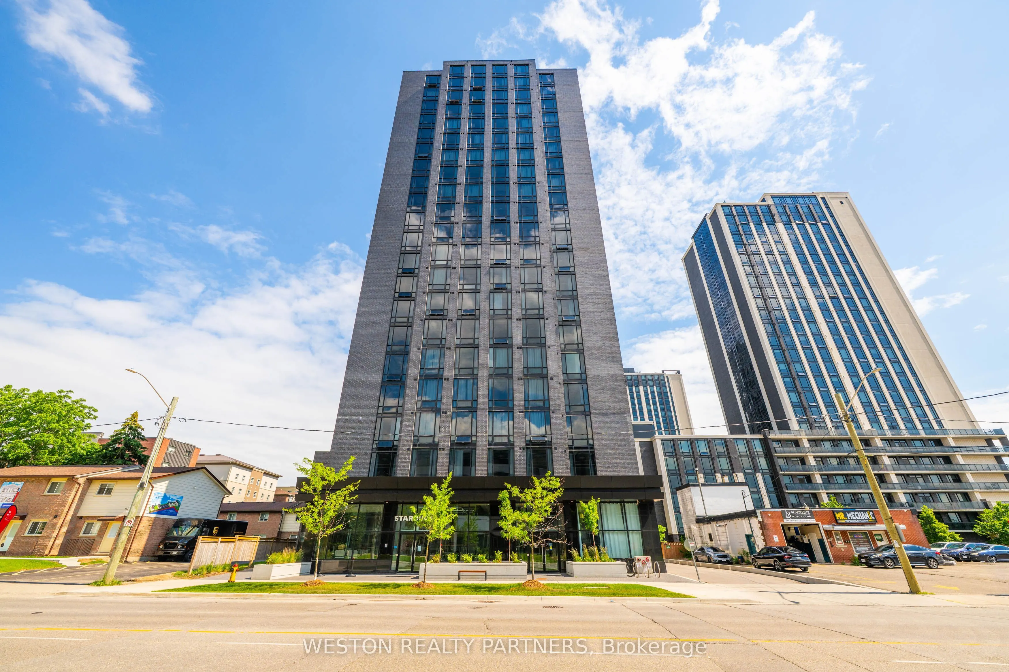 145 Columbia Street W #503