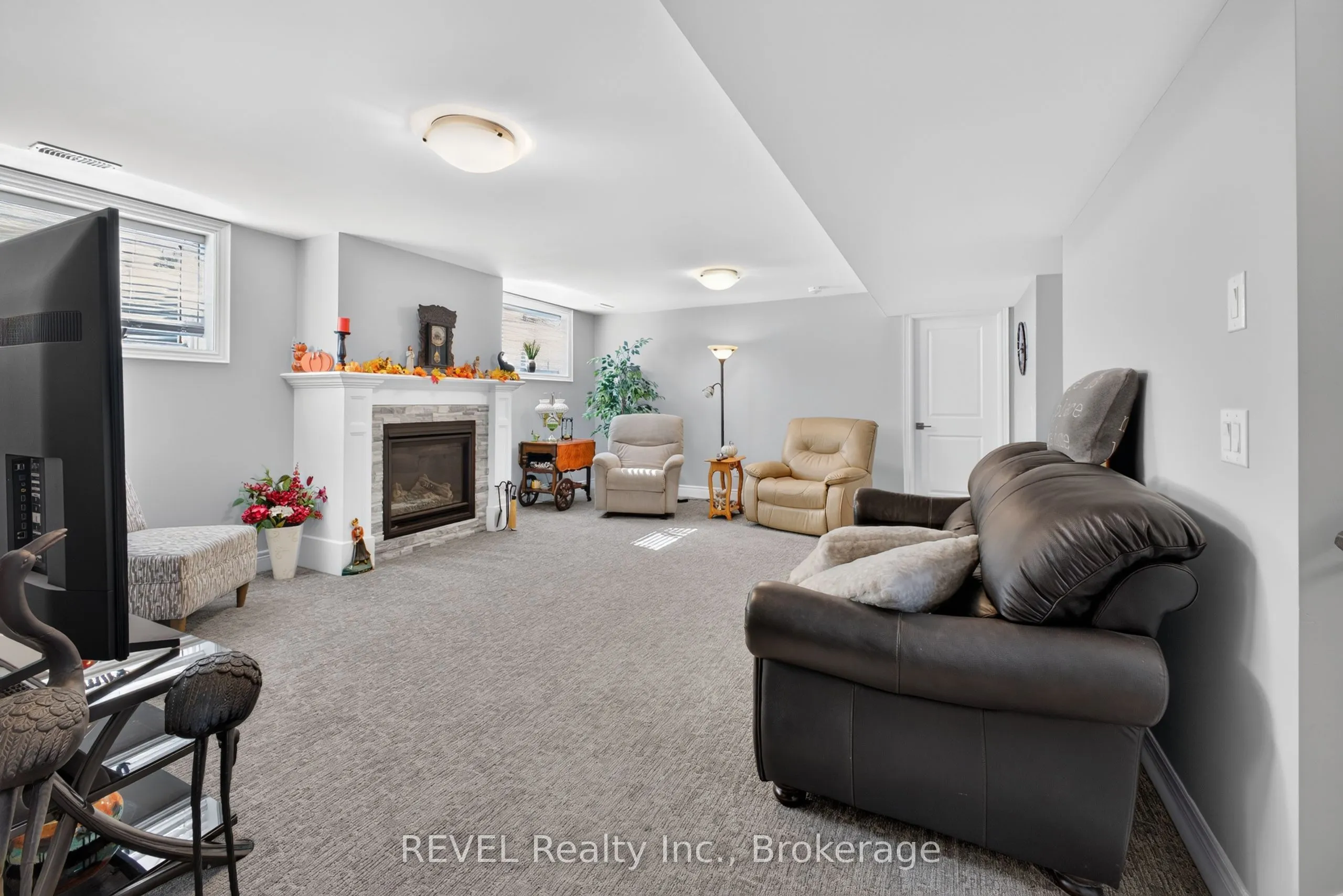 4233 Village Creek Drive