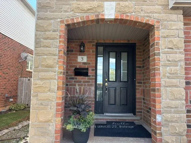344 Main Street E #3