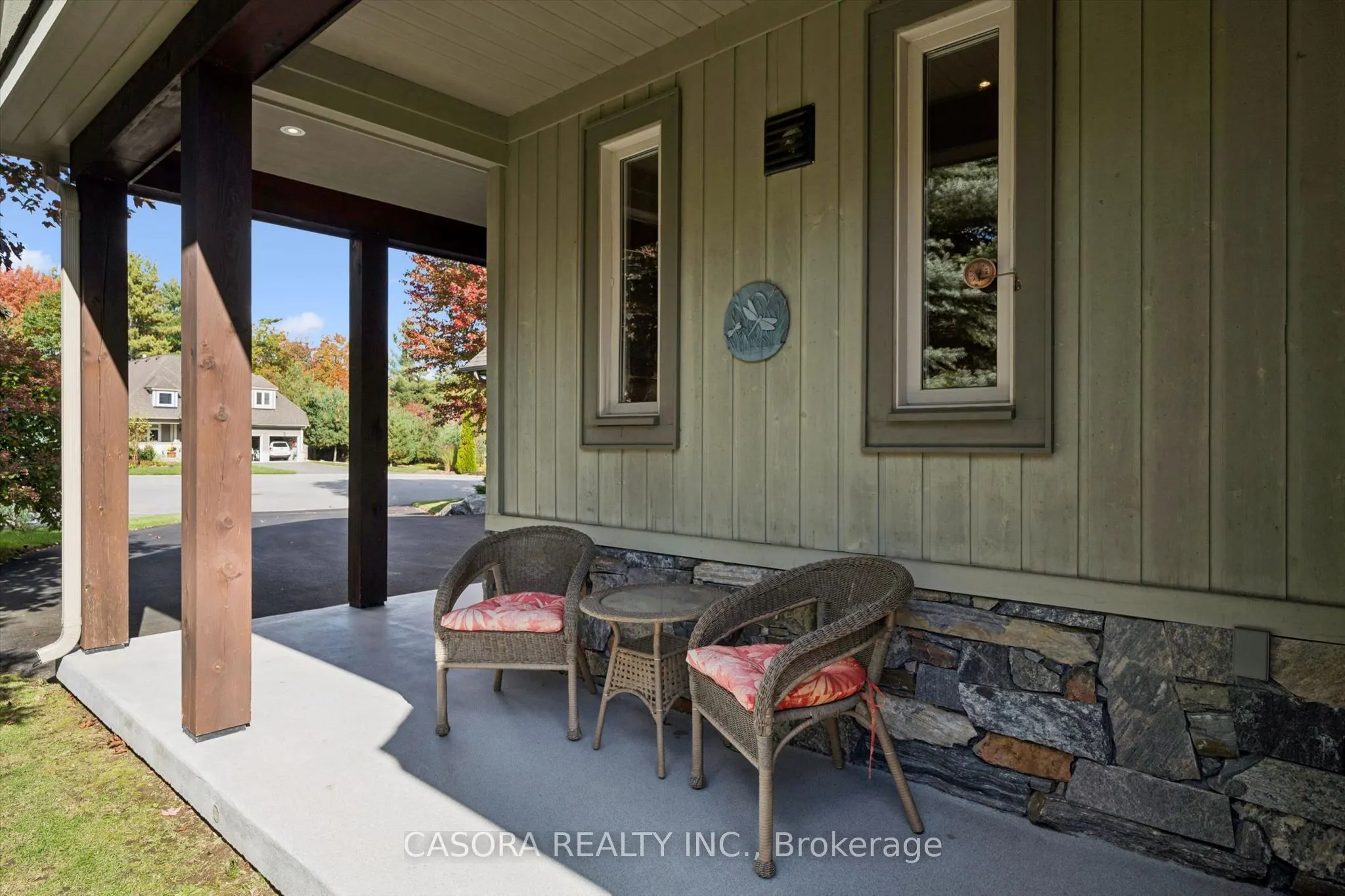 15 Breakwater Court