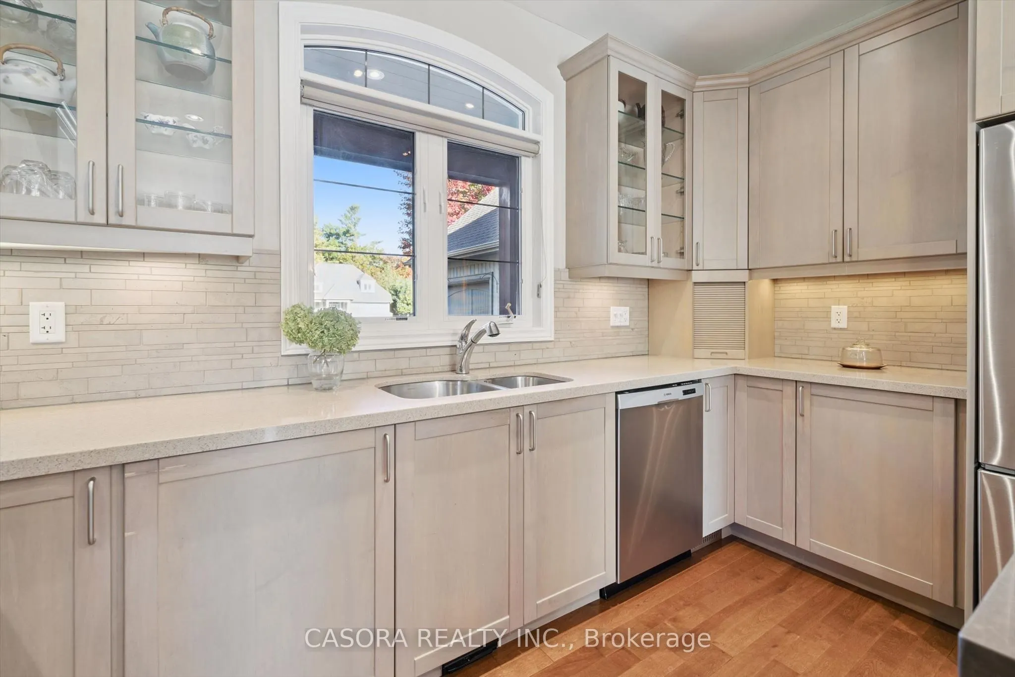 15 Breakwater Court