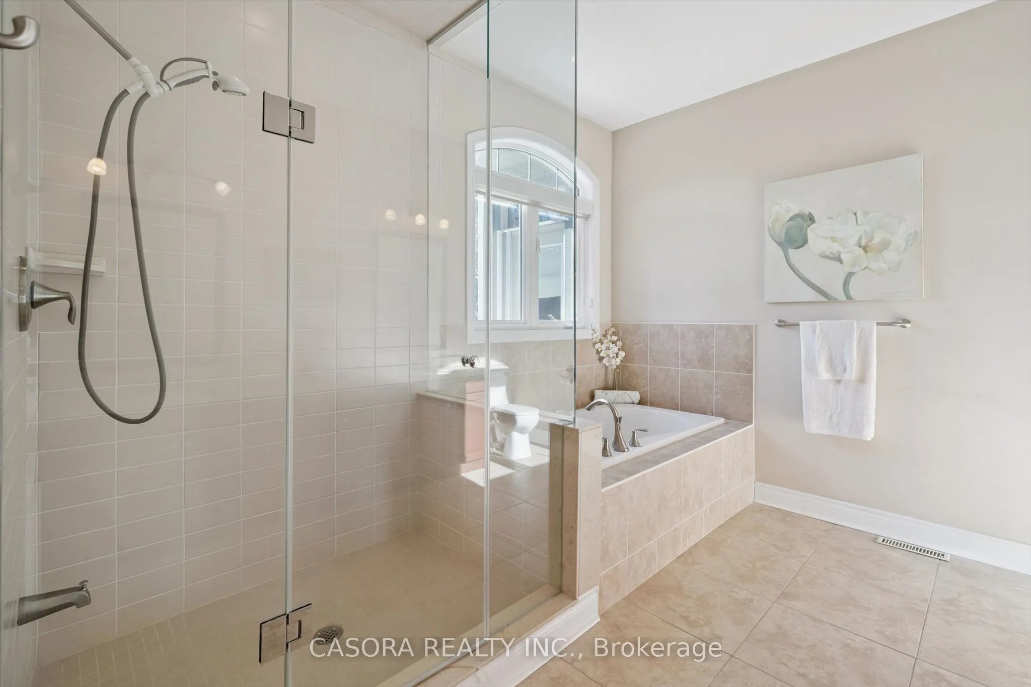 15 Breakwater Court