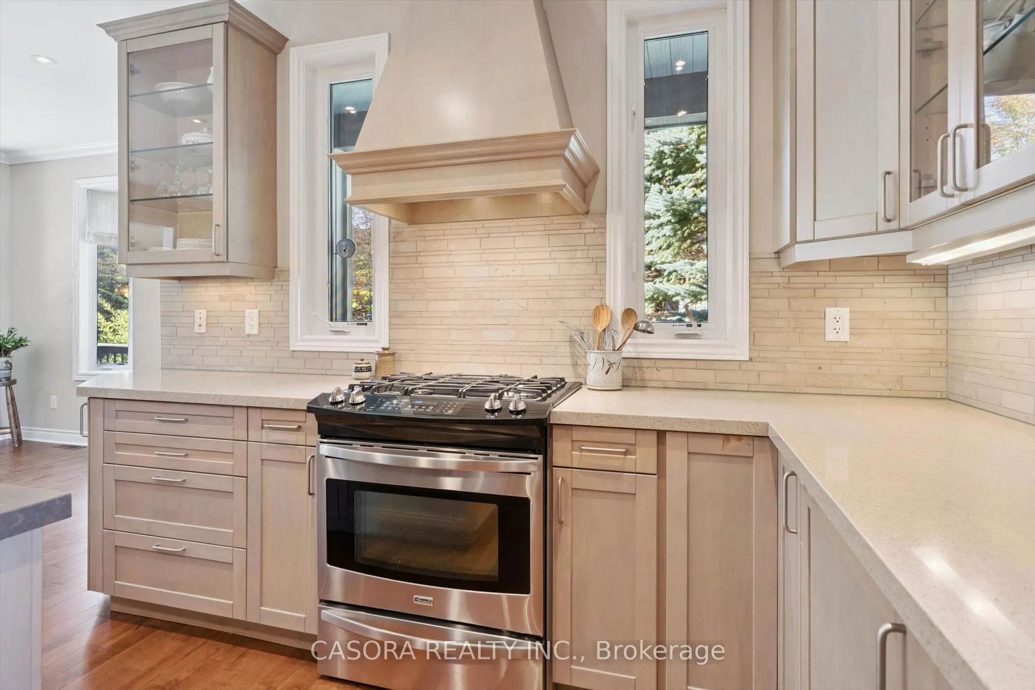 15 Breakwater Court