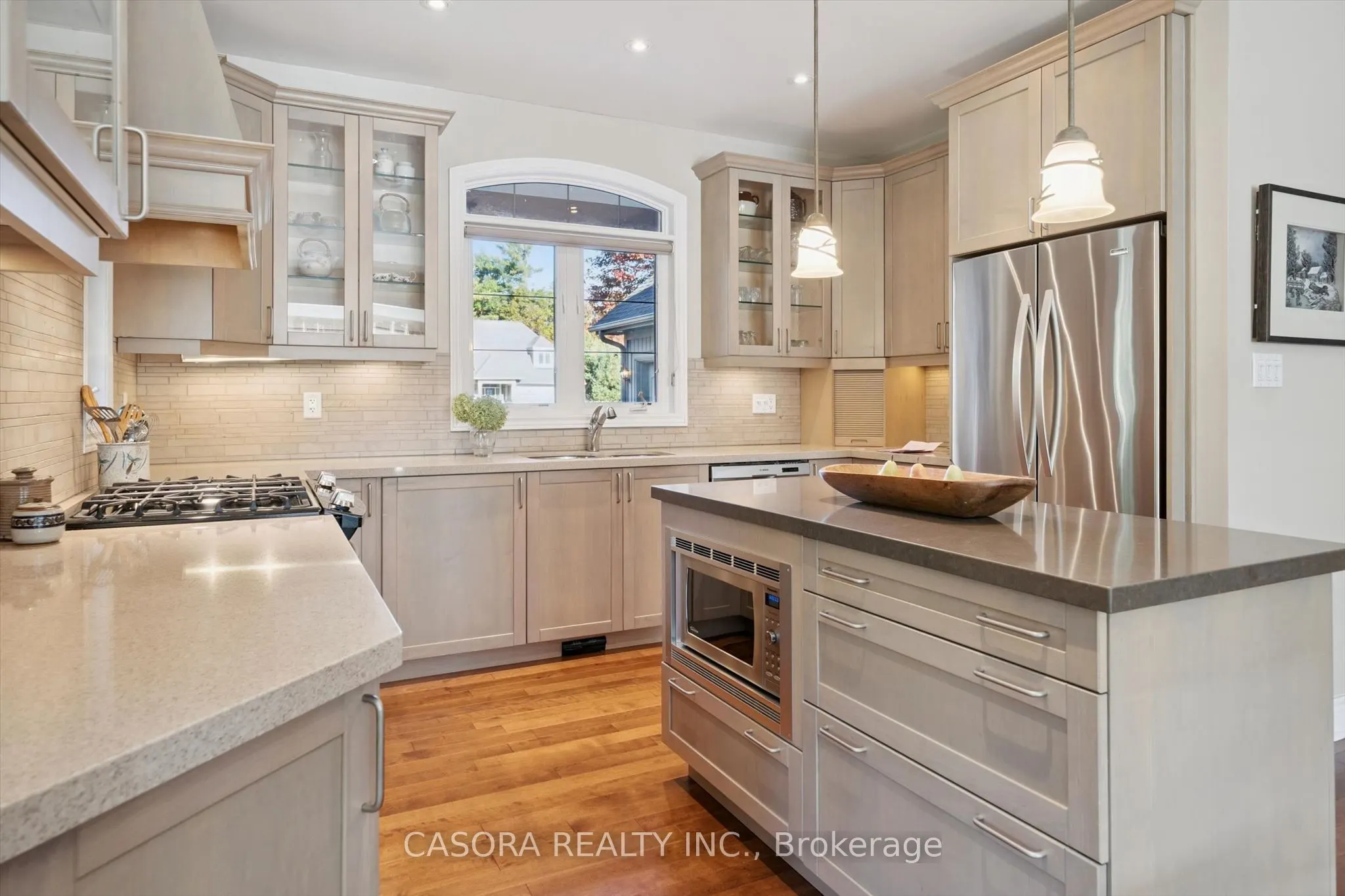 15 Breakwater Court