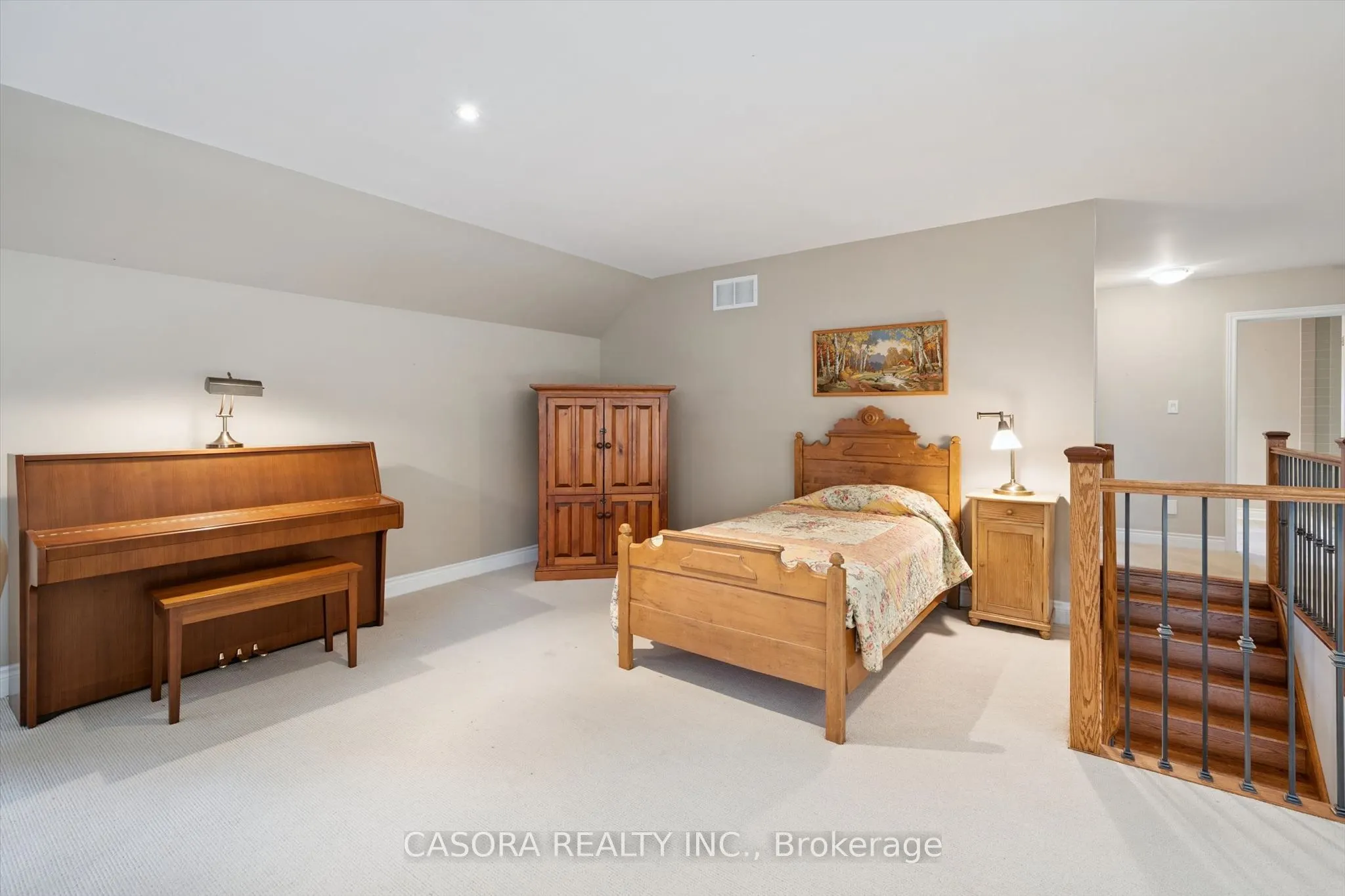 15 Breakwater Court
