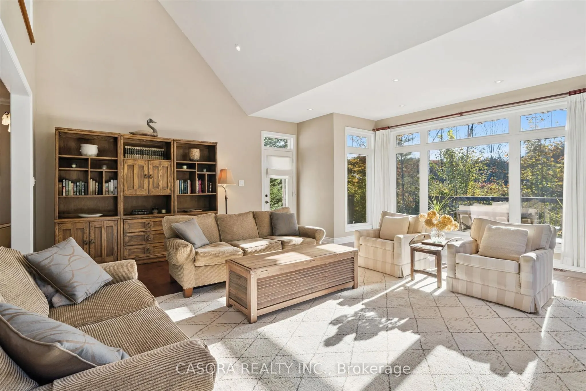 15 Breakwater Court