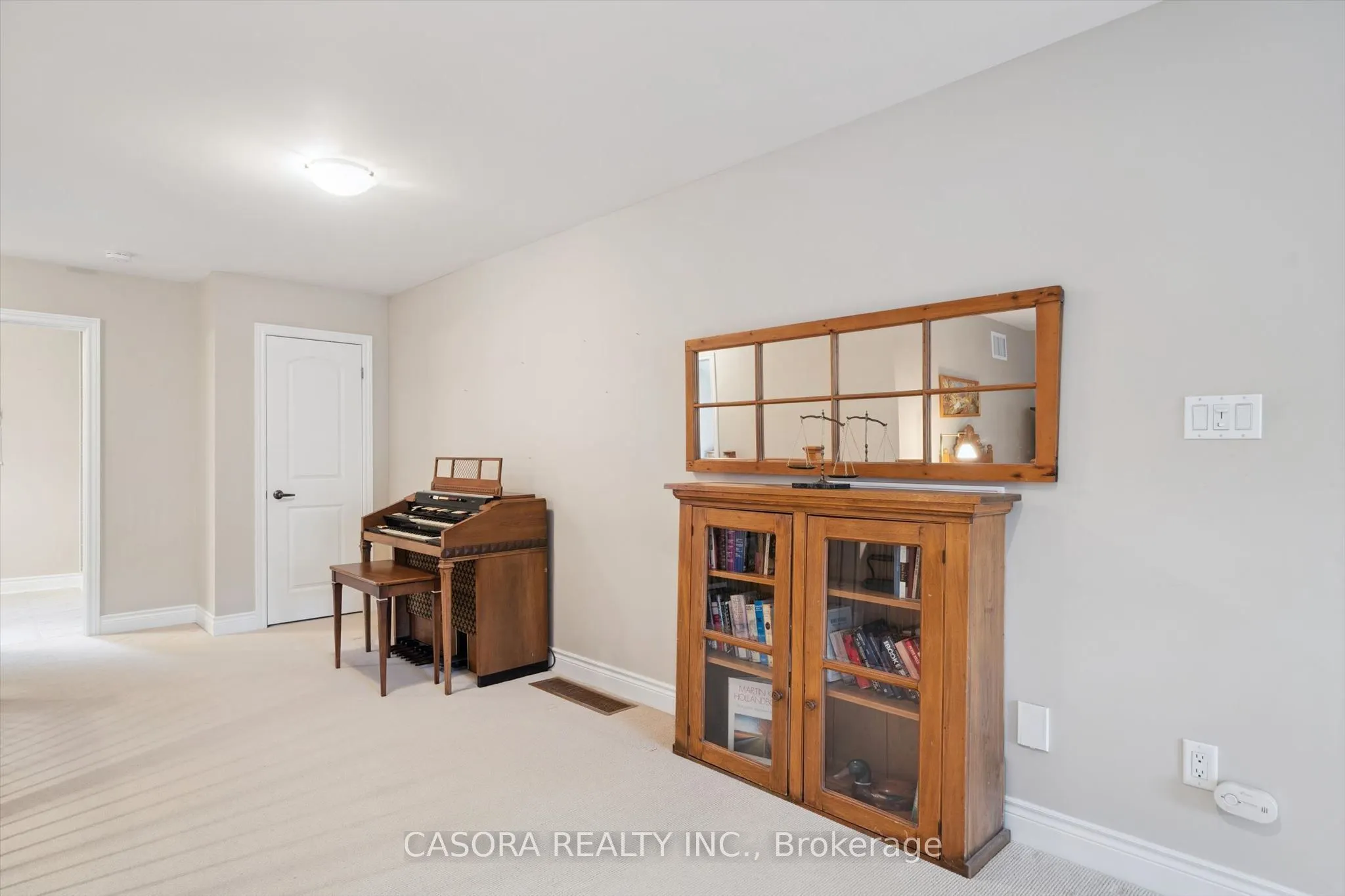 15 Breakwater Court