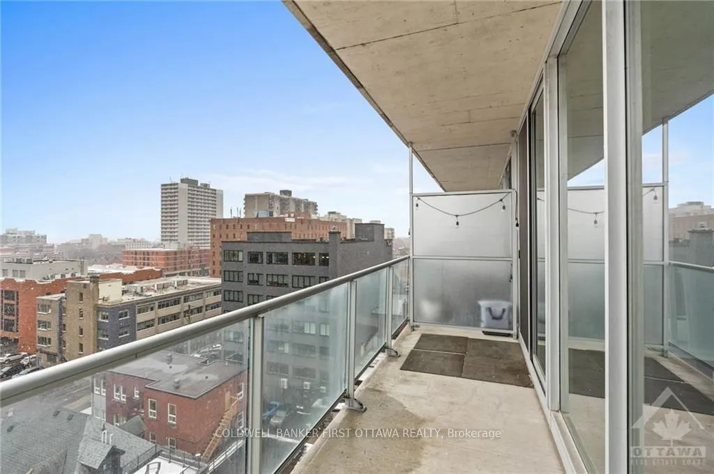 300 LISGAR Street #907