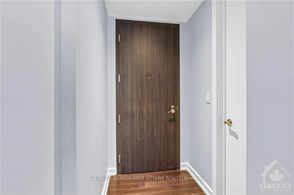 300 LISGAR Street #907