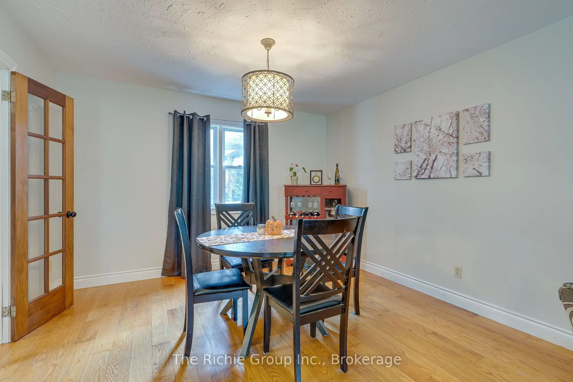 5 Shell Crescent