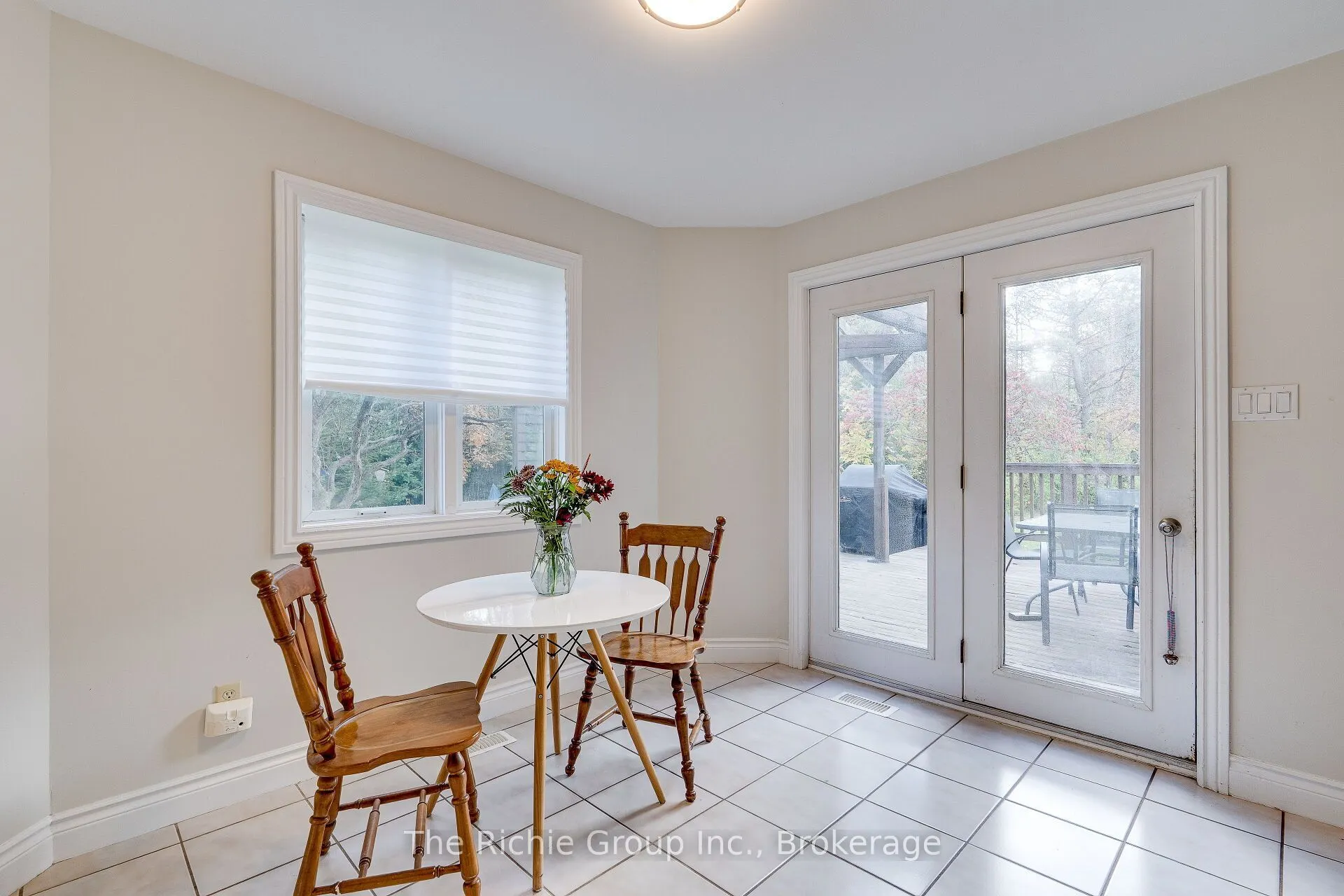 5 Shell Crescent
