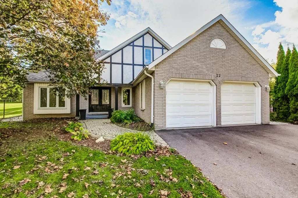 22 Daffodil Crescent