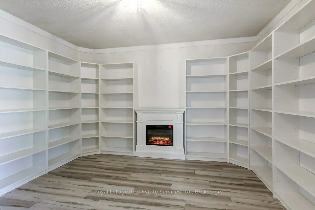 22 Daffodil Crescent