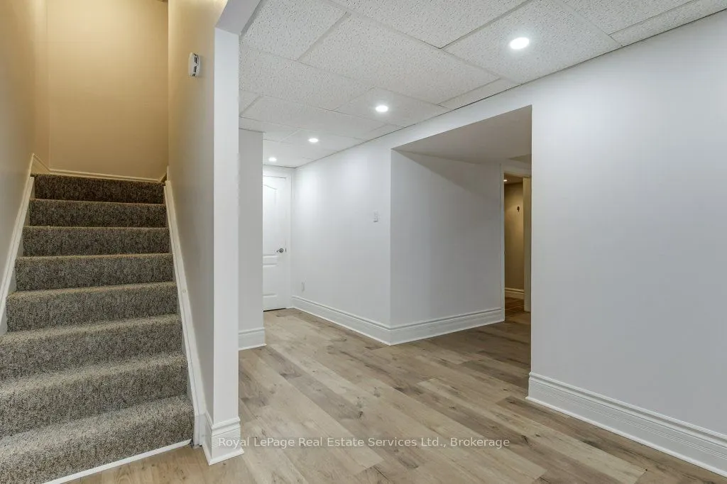 22 Daffodil Crescent